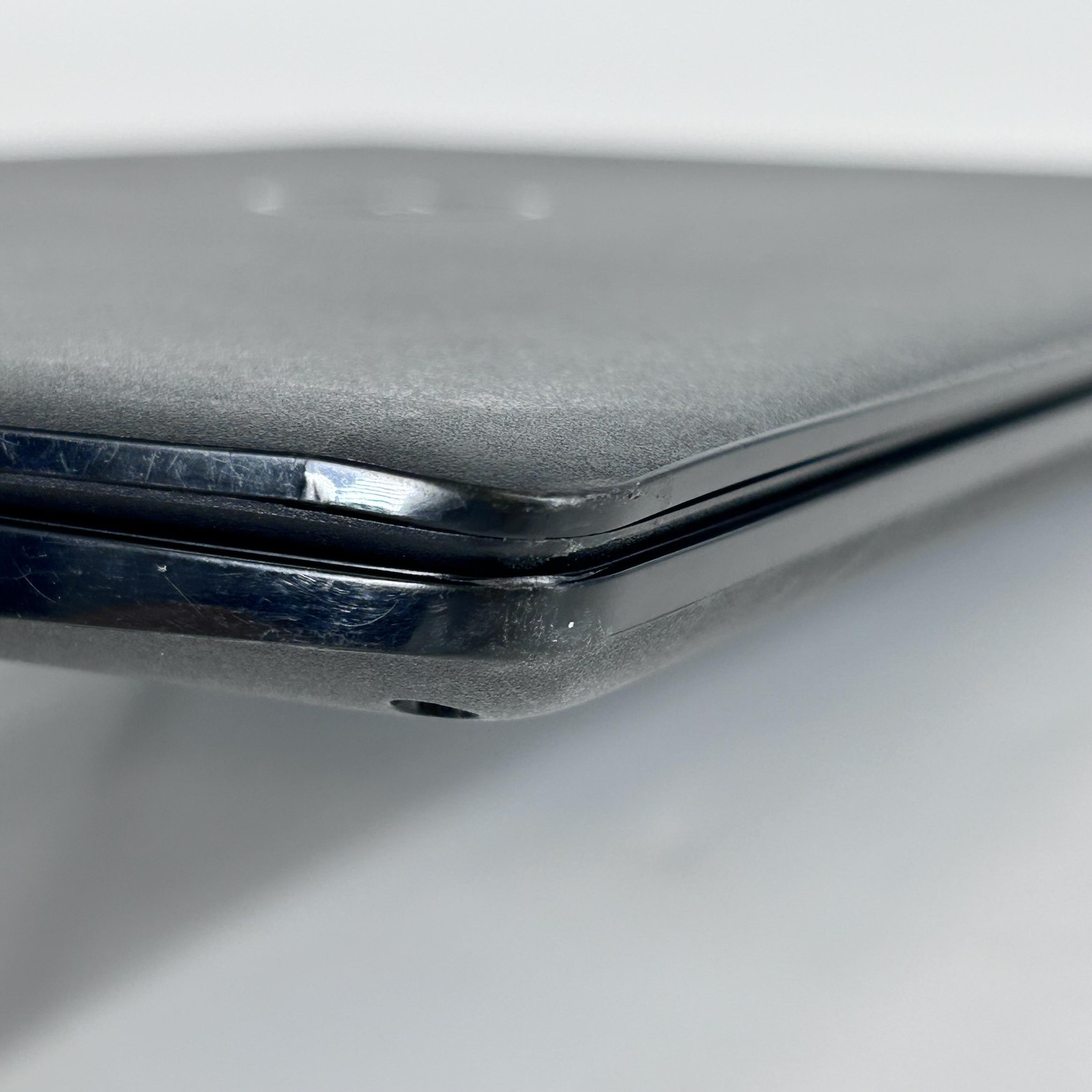 Dell Latitude 3500 15.6 FHD 1.8 GHz i7-8565U 16GB 256GB SSD MX130 Good FRAME GAP
