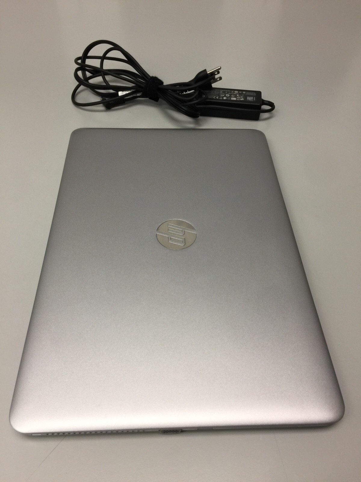 HP EliteBook 850 G3 15.6″ (256GB Core i5 6th gen 2.30GHz 8GB RAM WIN 11 PRO