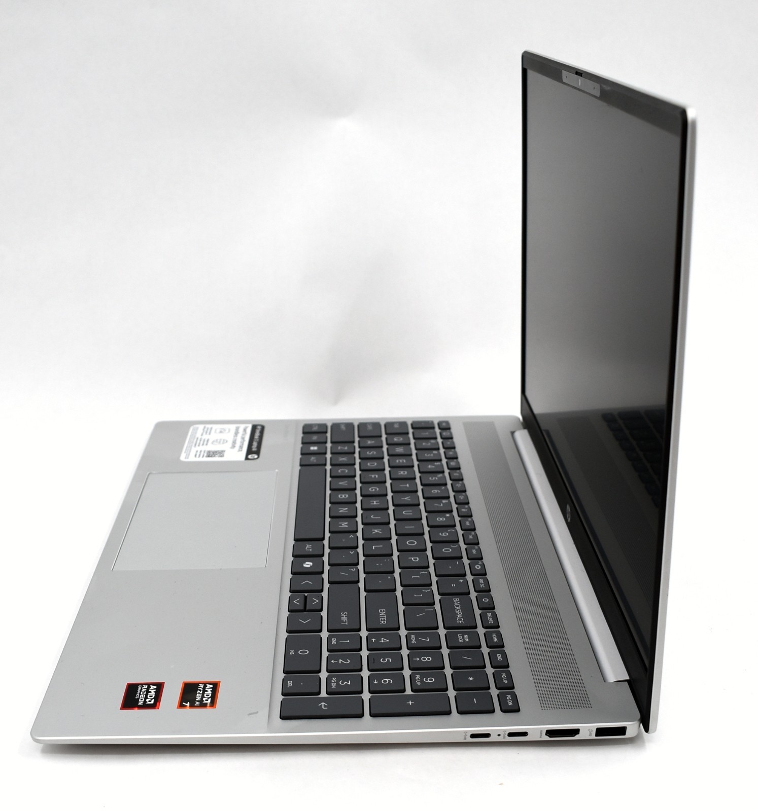 HP OmniBook 5 16-ag1070wm Laptop 16″ AMD Ryzen AI 7 350 16GB Ram 512GB SSD Win11