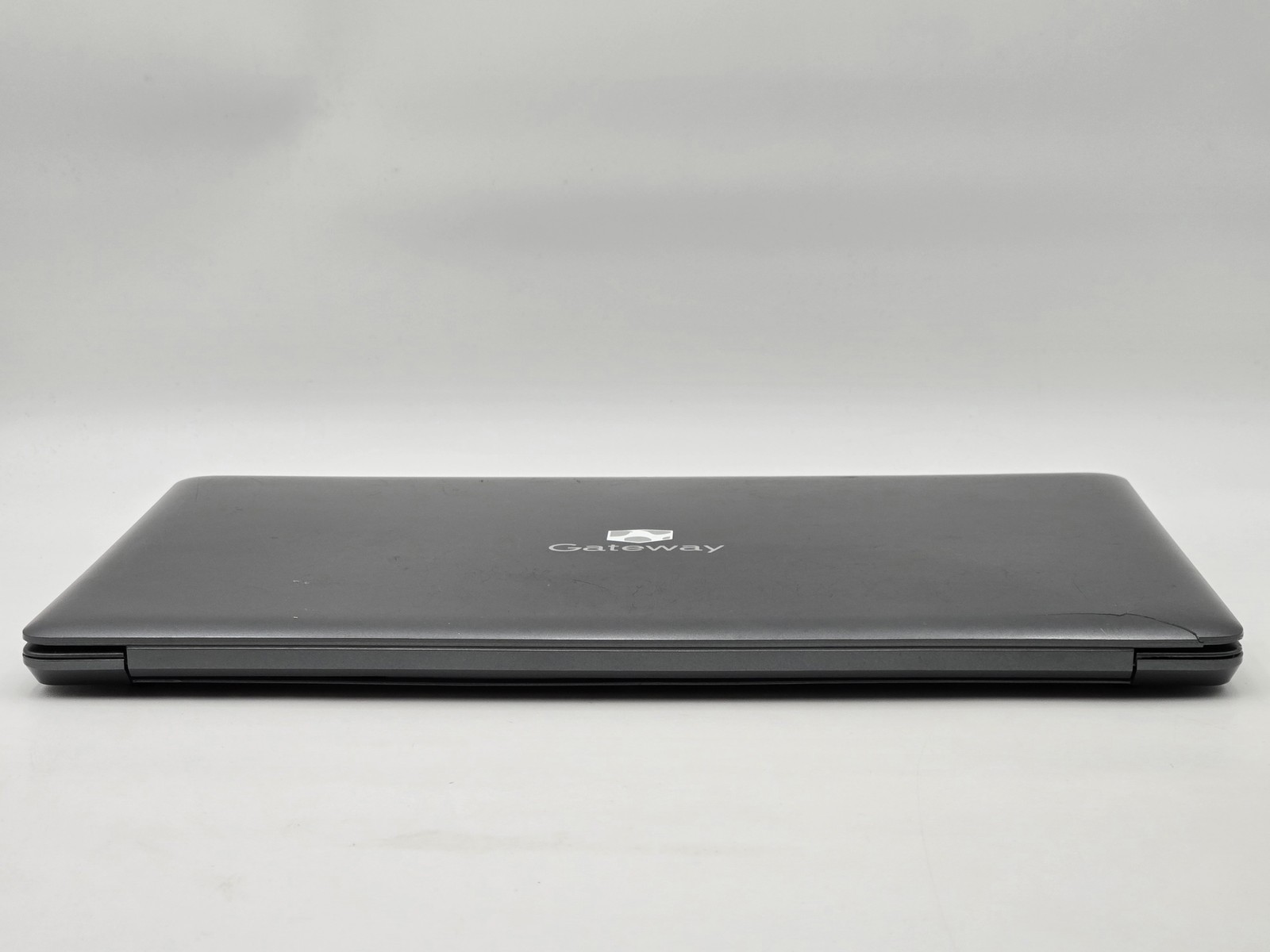 Gateway GWNC31514-BK 15.6″ i3-1115G4 Barebones Shell No RAM SSD POSTs AS-IS