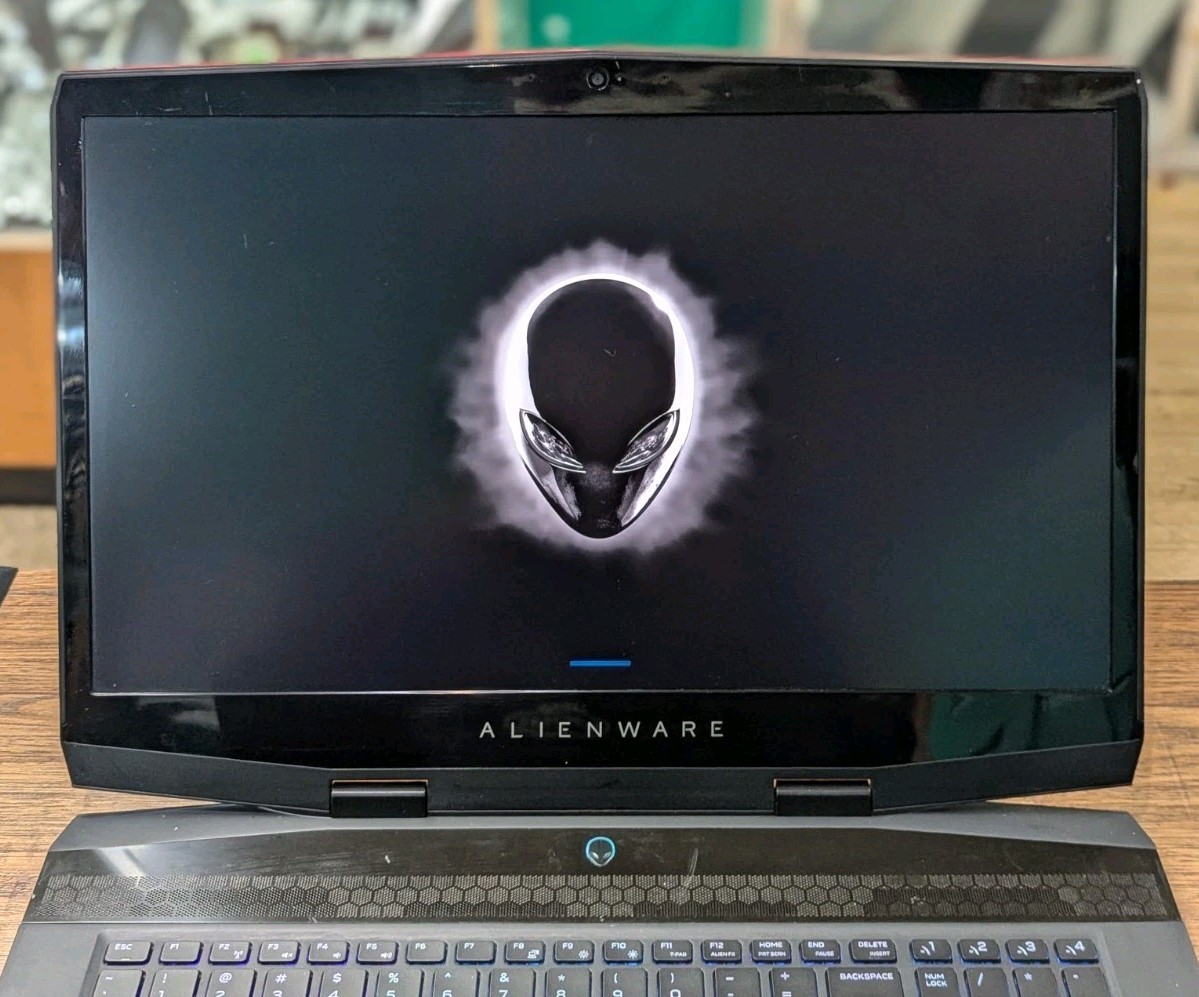 Alienware 2019 M174K UHD, Intel i7-8750,16gb RAM, Nvidia 2070, 1.5TB SSD
