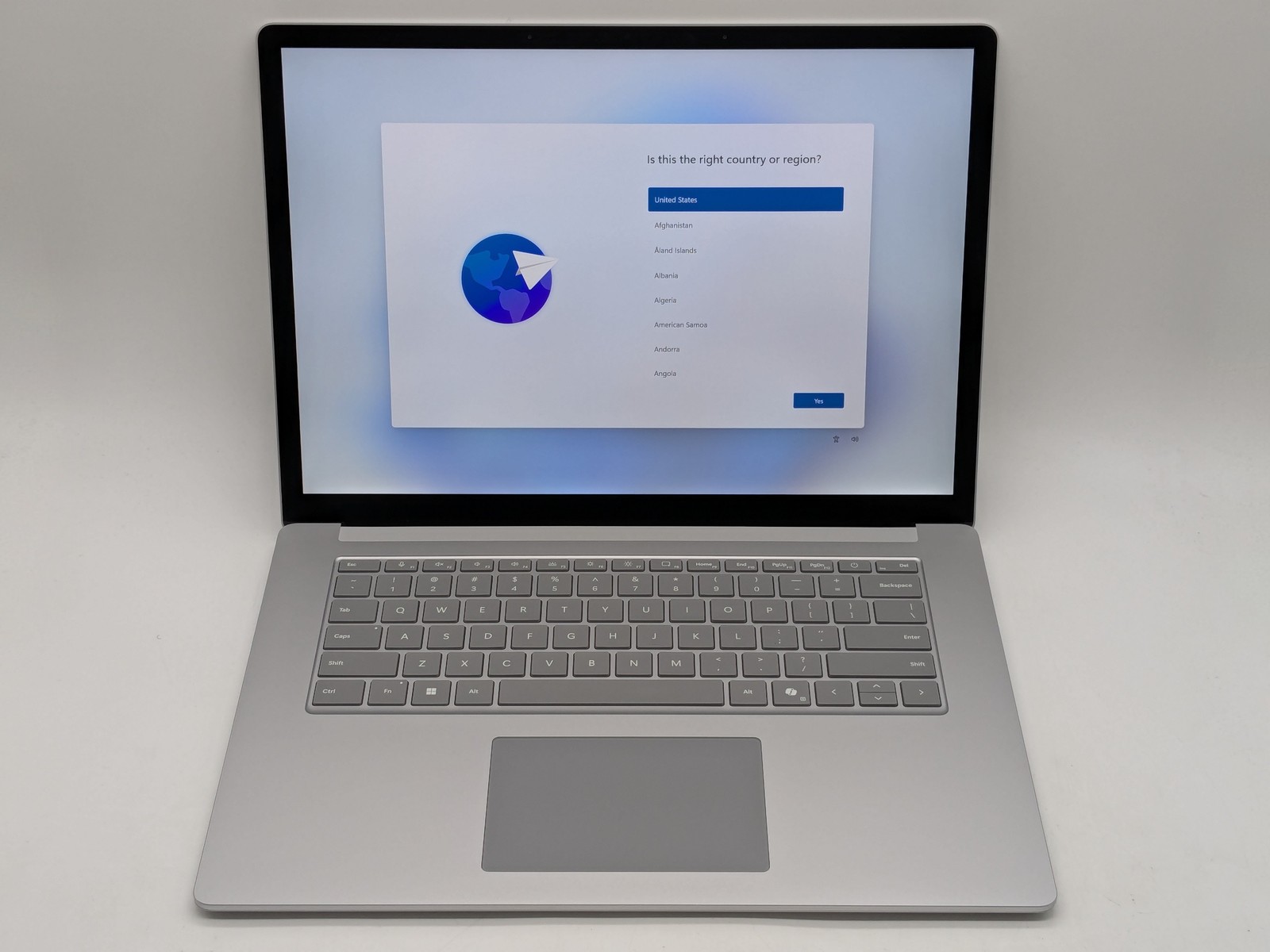 Surface Laptop 6 for Business 15″ Touch ULTRA 7 165H 512GB 16GB W11P Backlit