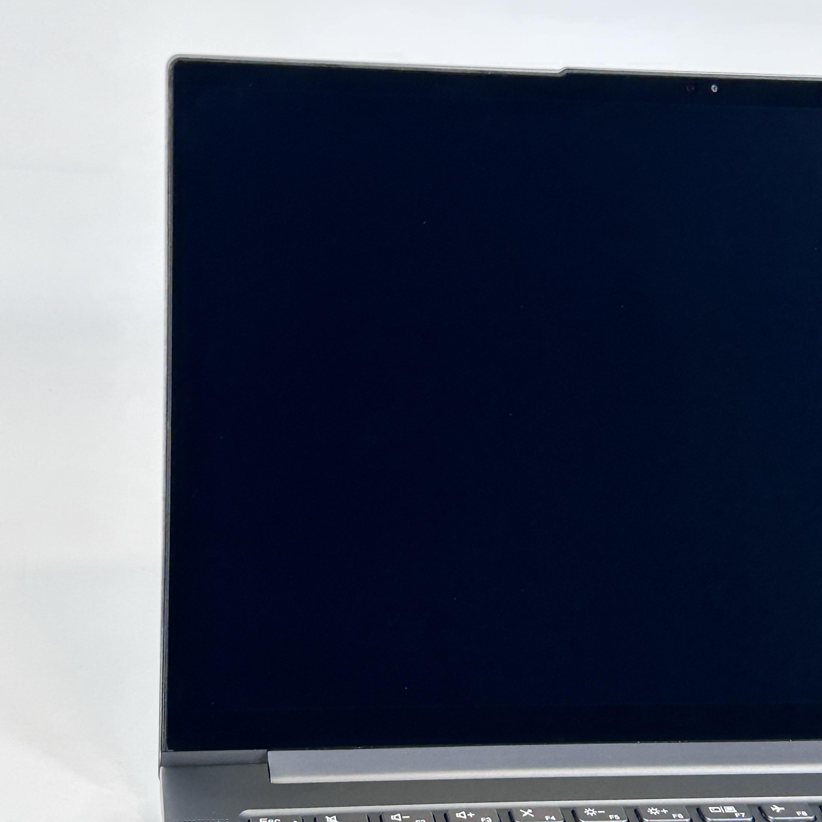 Lenovo IdeaPad Slim 7 14 Black FHD i7-1165G7 2.80GHz 16GB 512GB SSD FRAME GAP