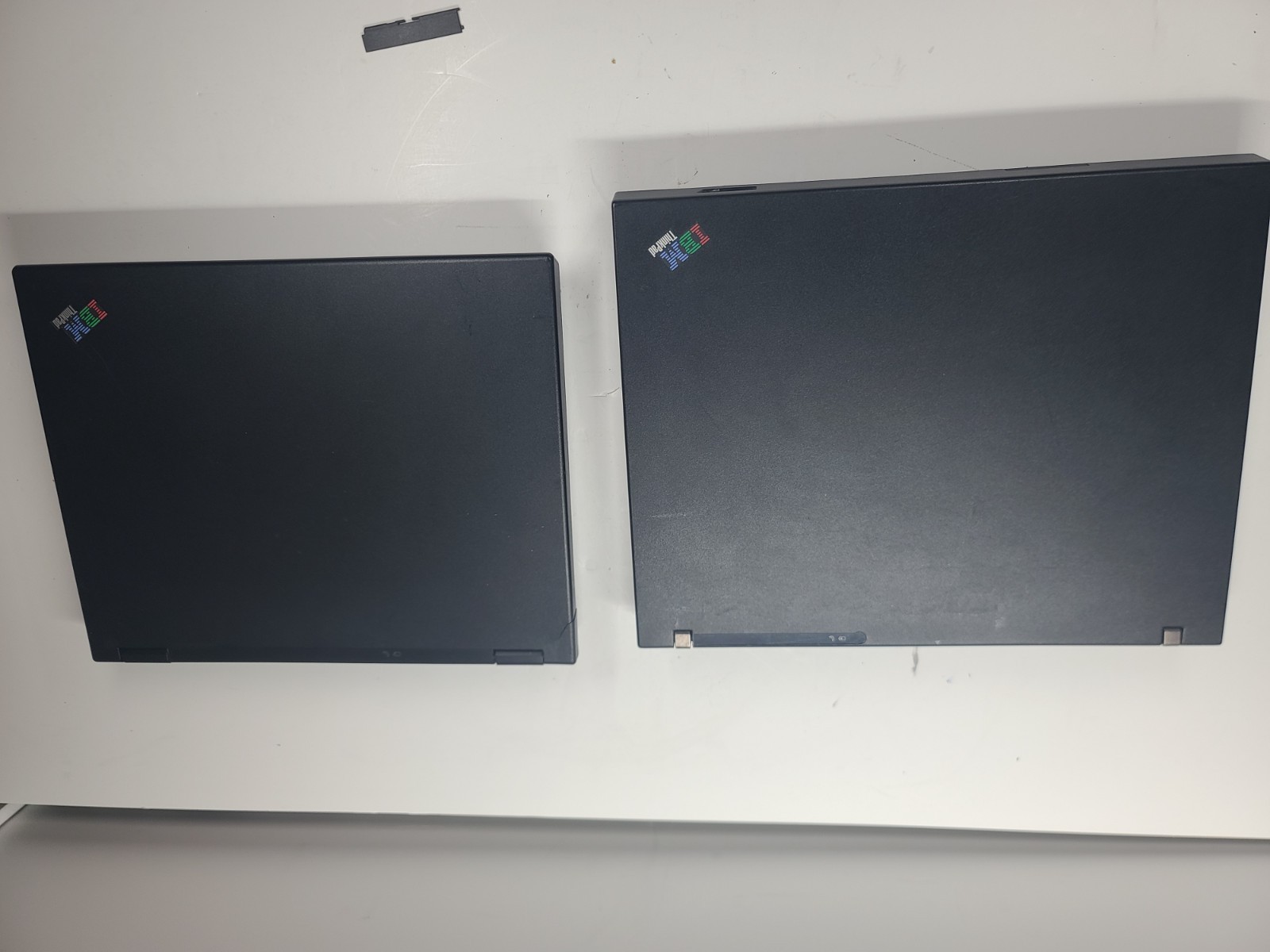 IBM ThinkPad R50e/ IBM ThinkPad I Series. No HARD-DRIVES. Untested