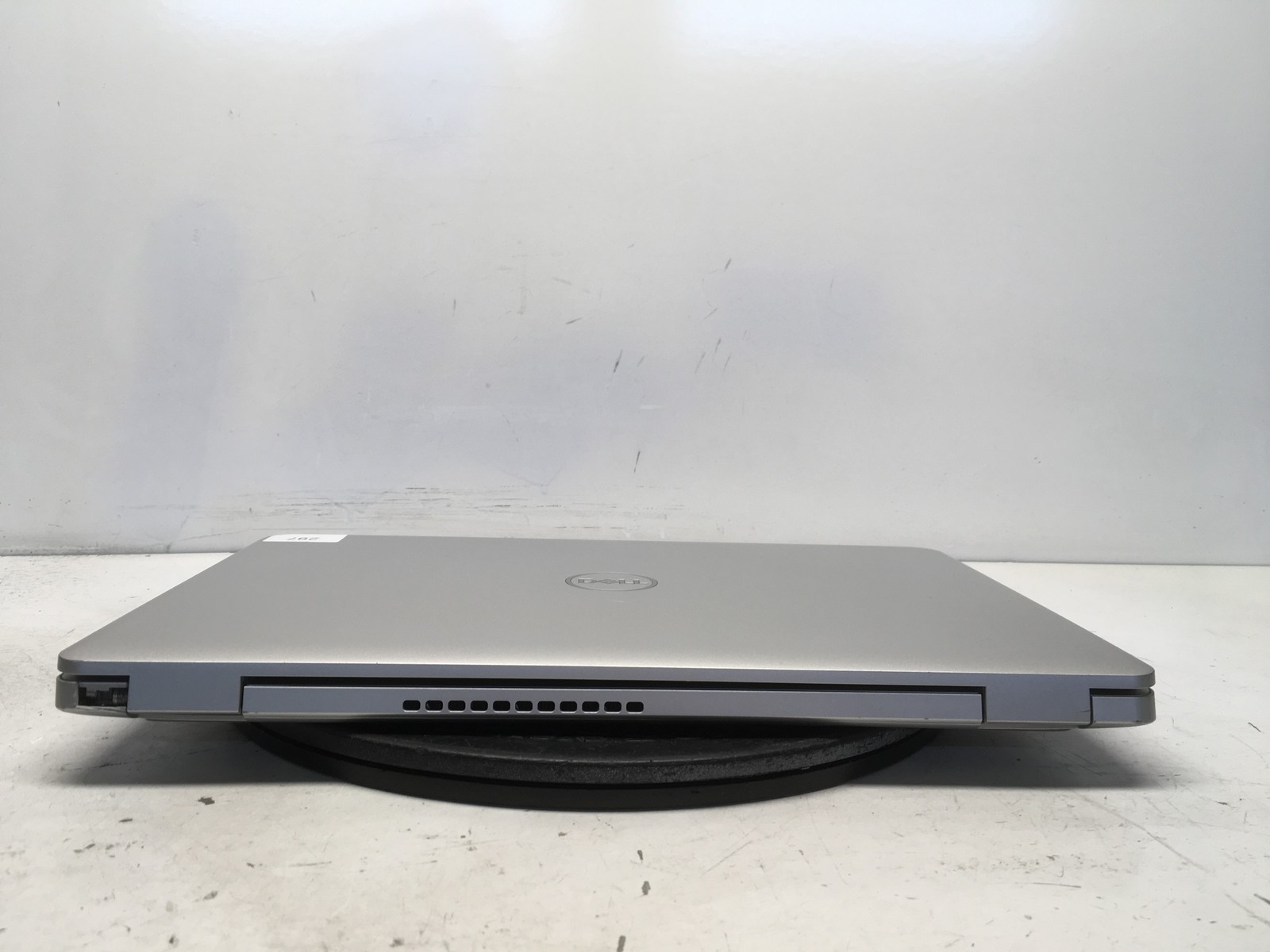 Dell Inspiron 15 5584 Series Intel i3 8th gen No RAM / HDD/ Batt – For Parts