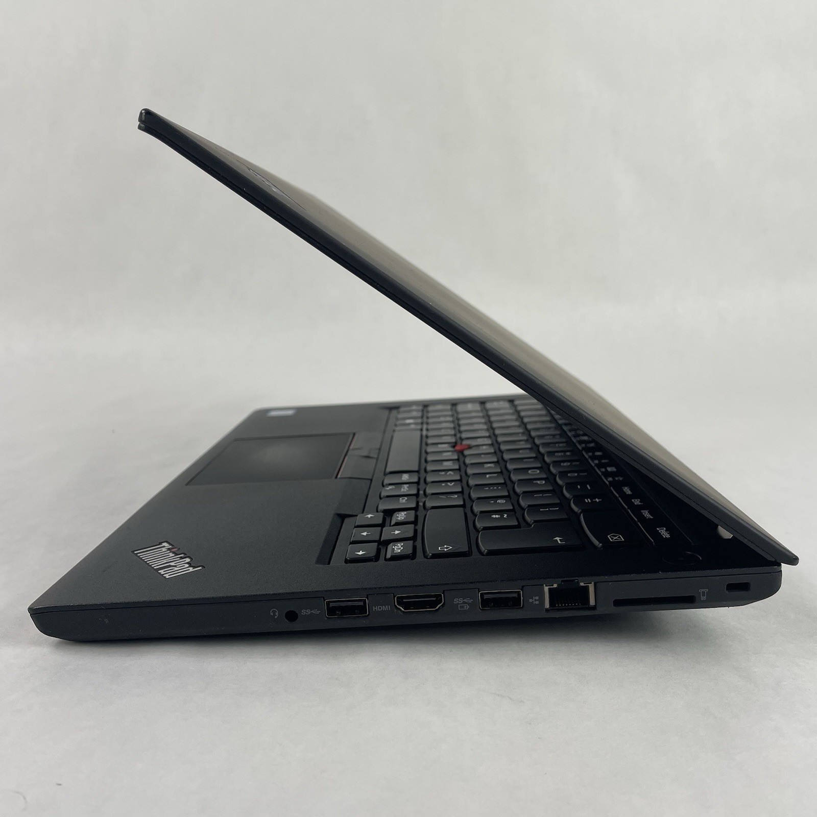 Lenovo ThinkPad T470 14″ i5-6300U 2.40 GHz 8 GB RAM No SSD/OS/AC