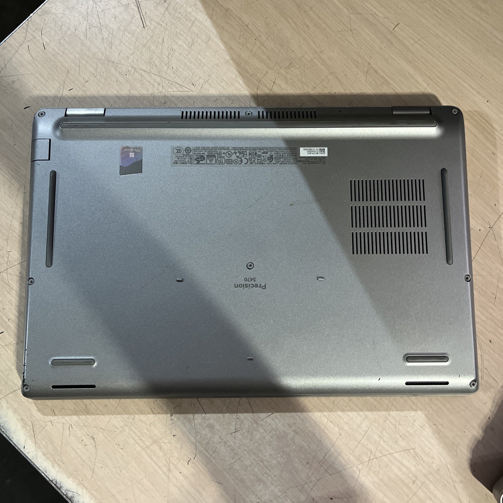 DELL PRECISION 3470 INTEL CORE I5-1250P 16GB RAM NO HD .