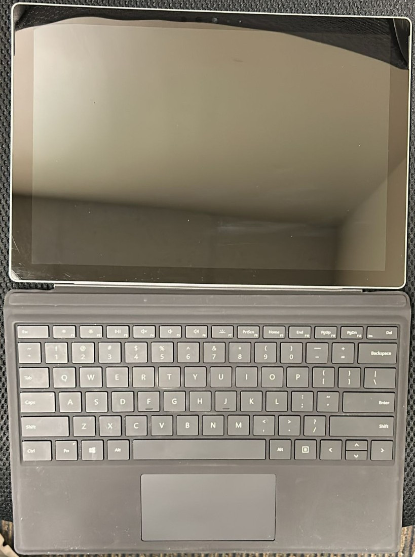 Microsoft Surface Pro 5 1796 12.3″ Core m3-7Y30 4GB RAM 128GB SSD W Keyboard