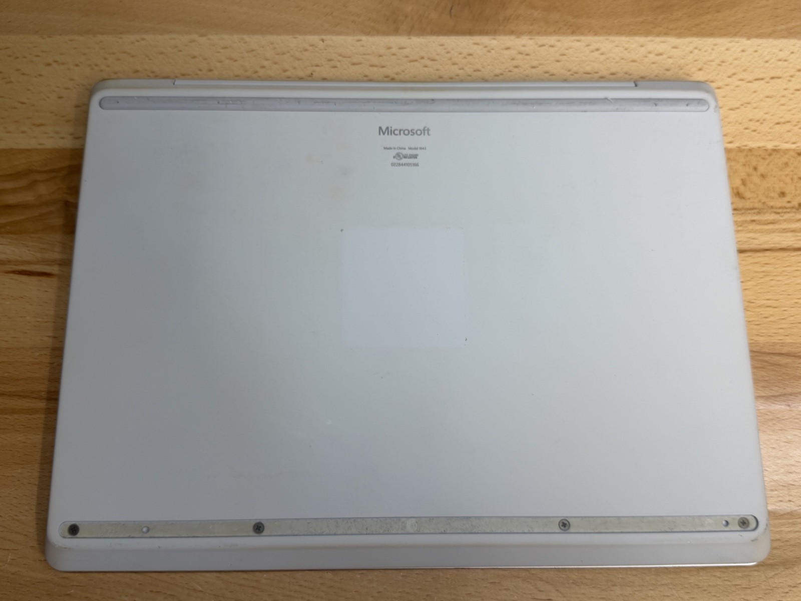 Microsoft Surface Laptop Go 1st Gen 1943 12.4″ i5-1035G1 1.0GHz 8GB RAM 128GB