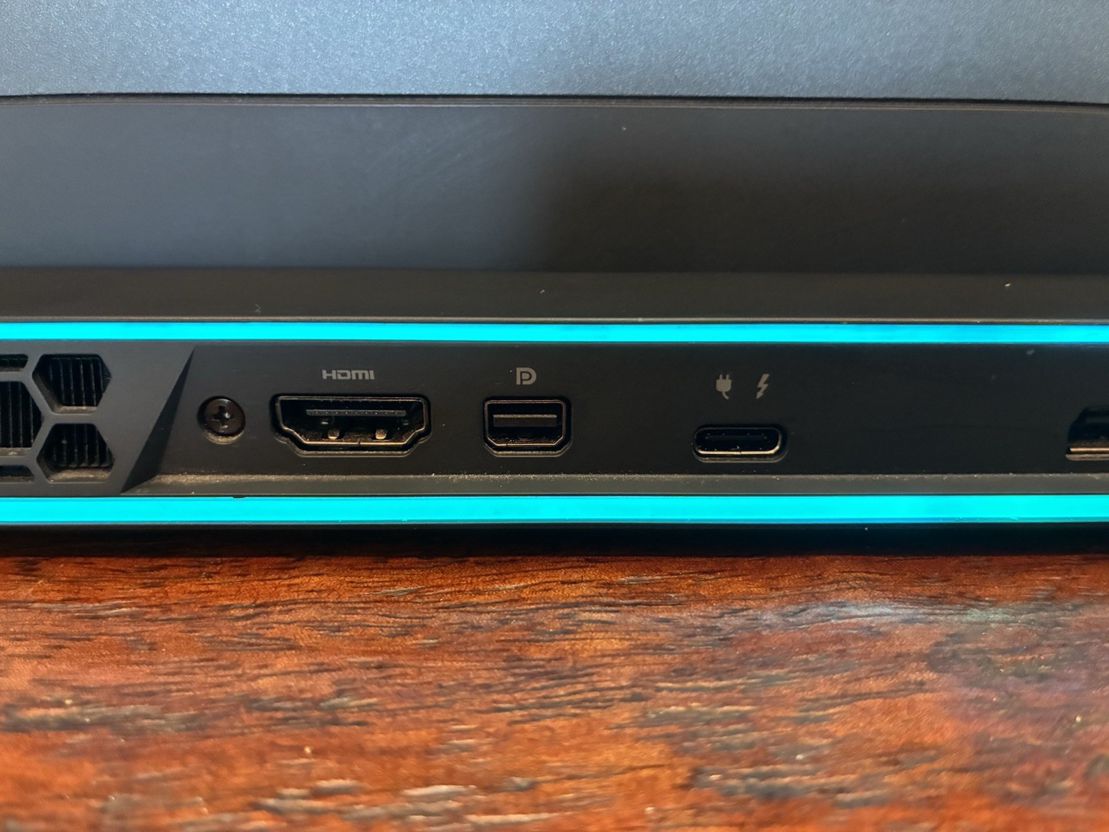 Alienware m15 R4 Gaming Laptop Intel Core i7 16GB 1TB SSD RTX GPU Win 11 -MINT!