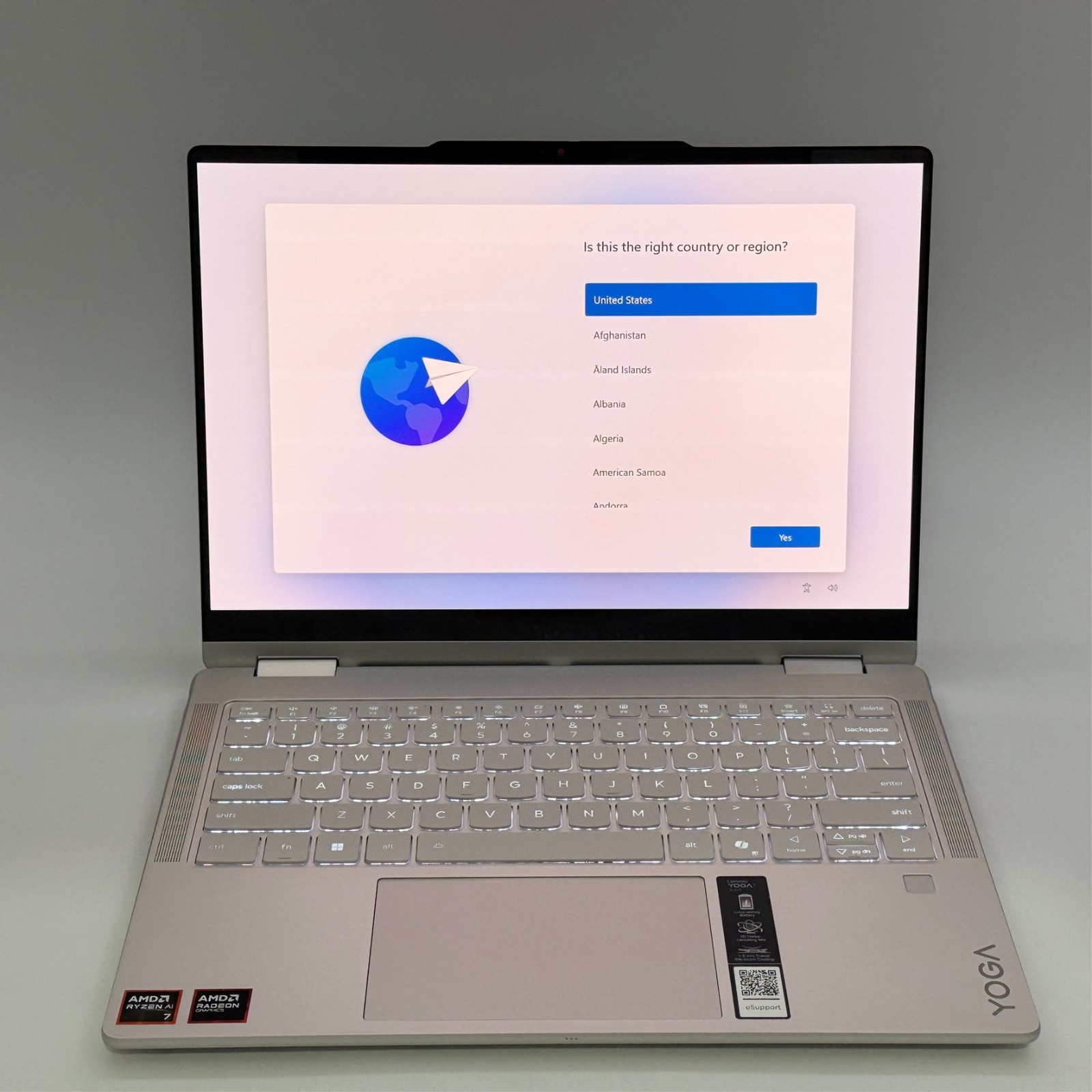 Lenovo Yoga 7 2-in-1 14″ 2K OLED Touch AMD Ryzen AI 7 350 16GB 1TB Copilot+ PC