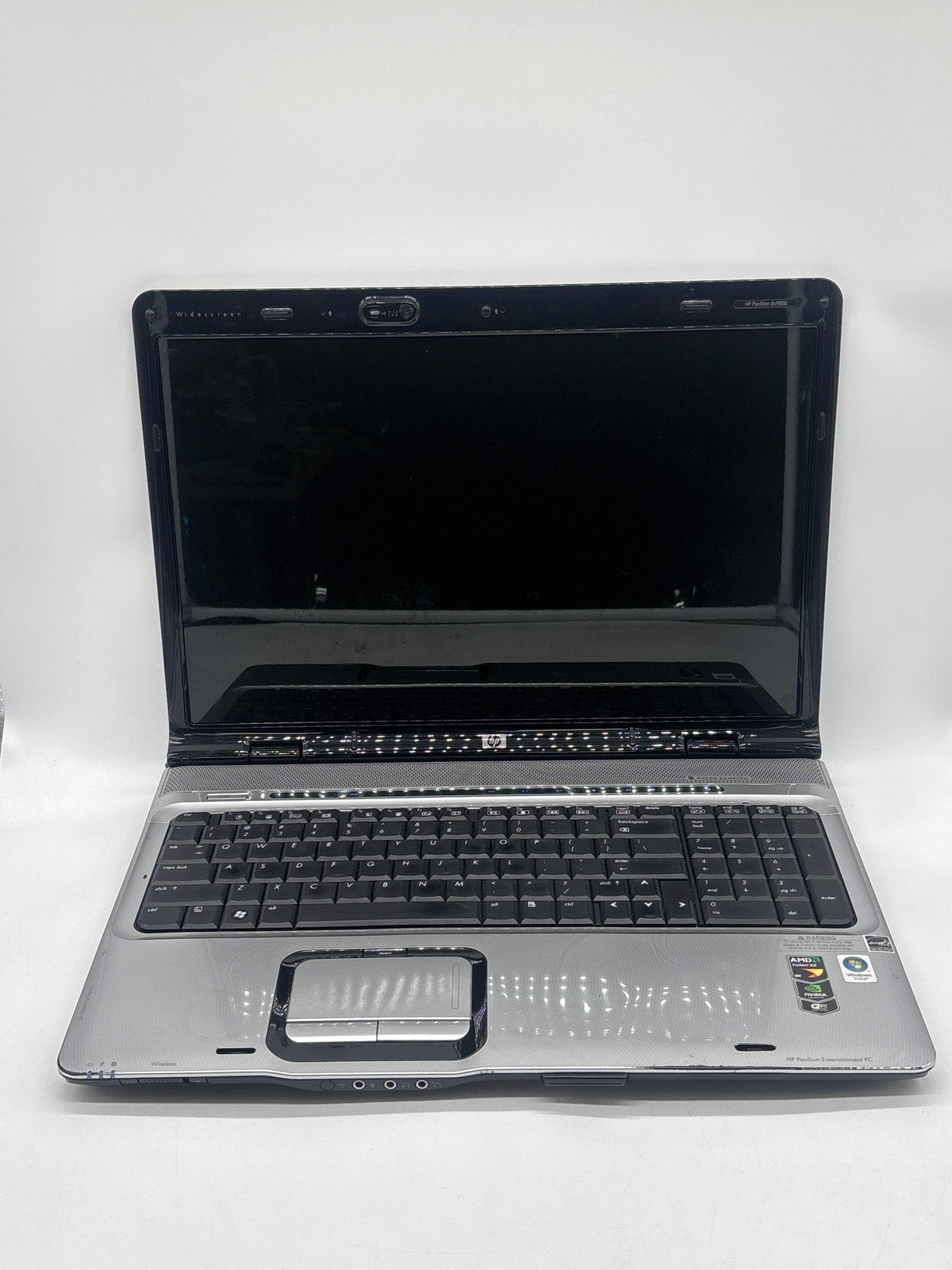 HP Pavilion dv2000 17″ AMD Turion 64 X2 4GB RAM 250GB HDD Black – For Parts