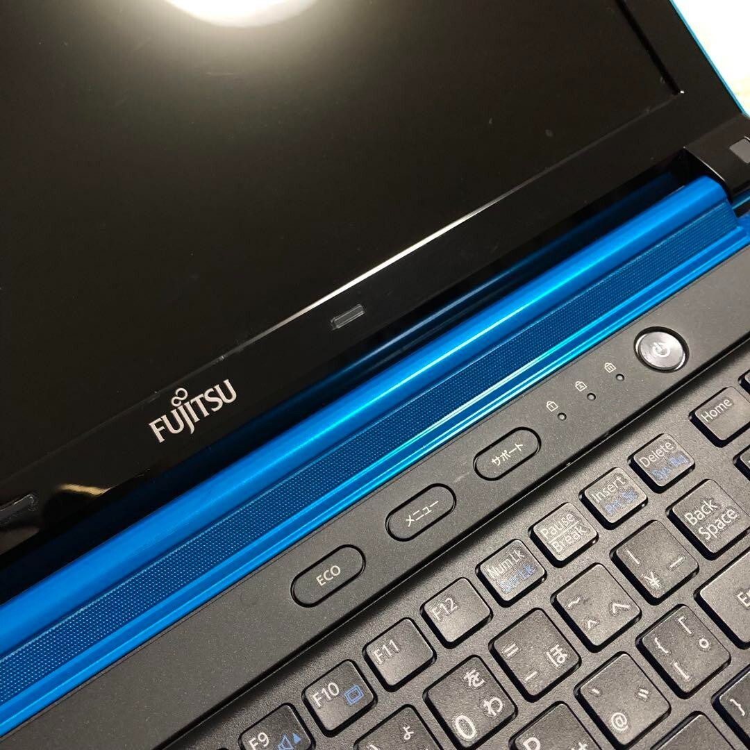 FUJITSU FMV−LIFEBOOK AH FMVA56GL I7−2670QM/HD GRAPH. 3000 Notebook PC 18