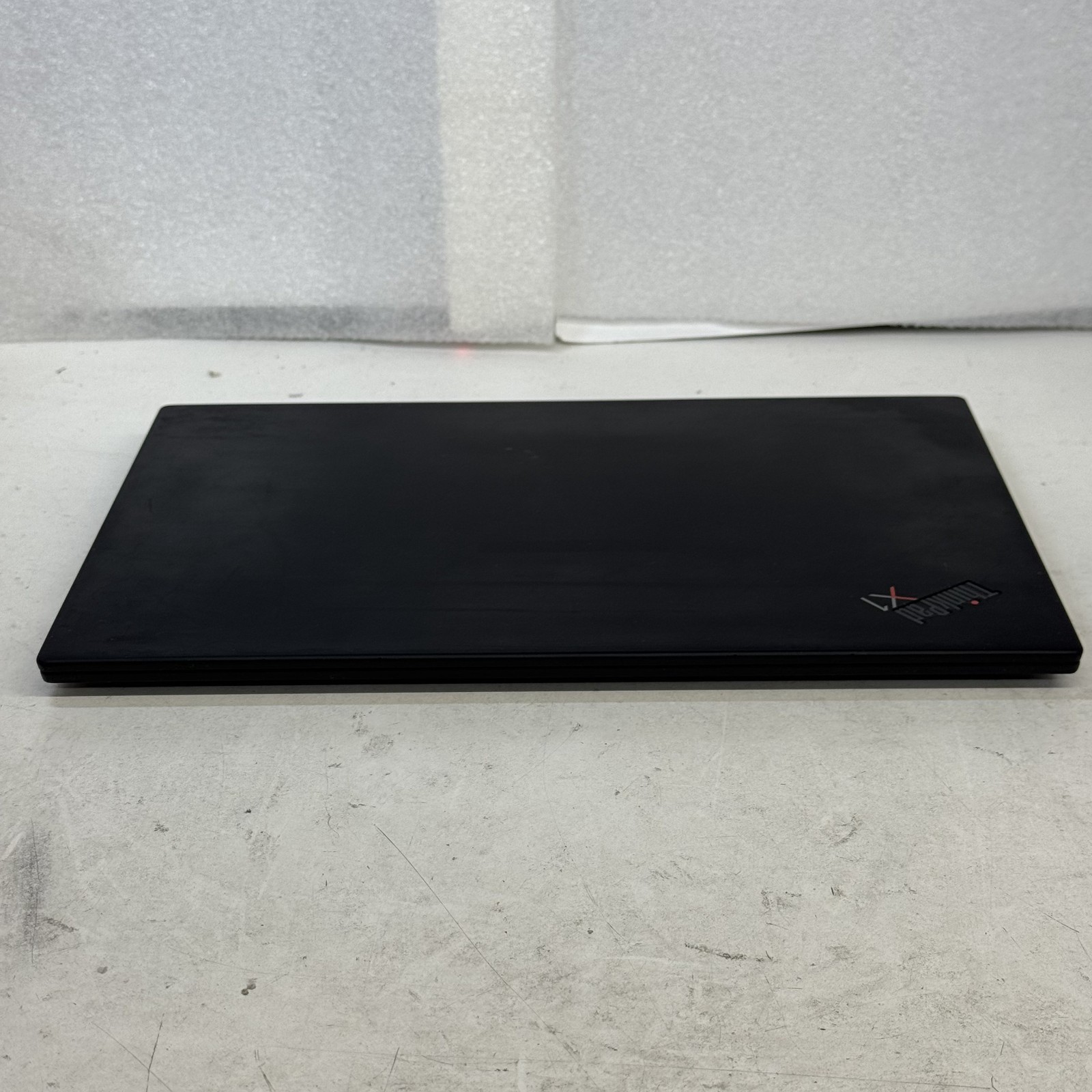 Lenovo ThinkPad X1 Carbon Gen 8 14″ i7-10510U 1.70GHZ 16GB RAM 1TB SSD #TP48