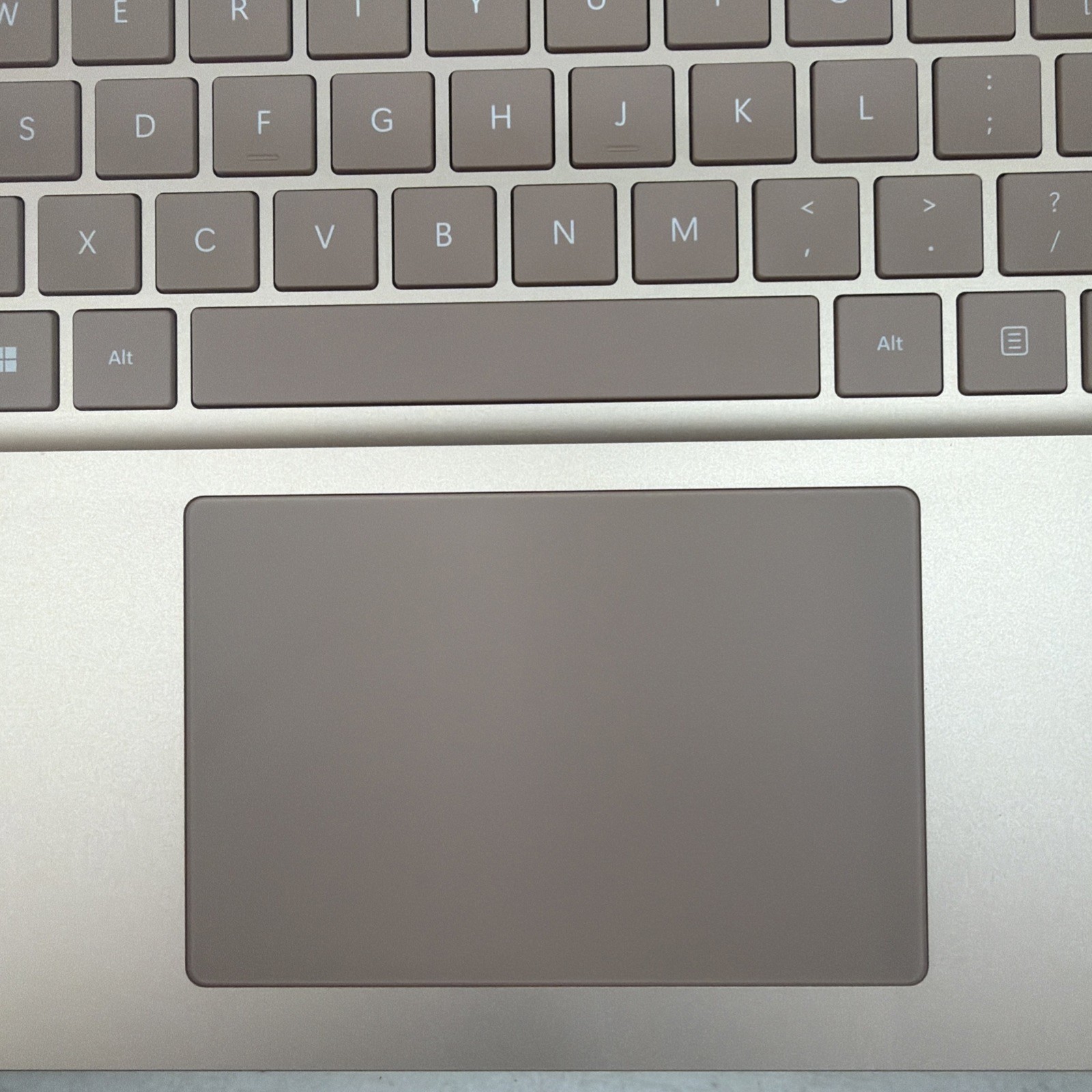 Microsoft Laptop 5 13in i5 8GB 512GB Sandstone (FOR PARTS OR NOT WORKING!)