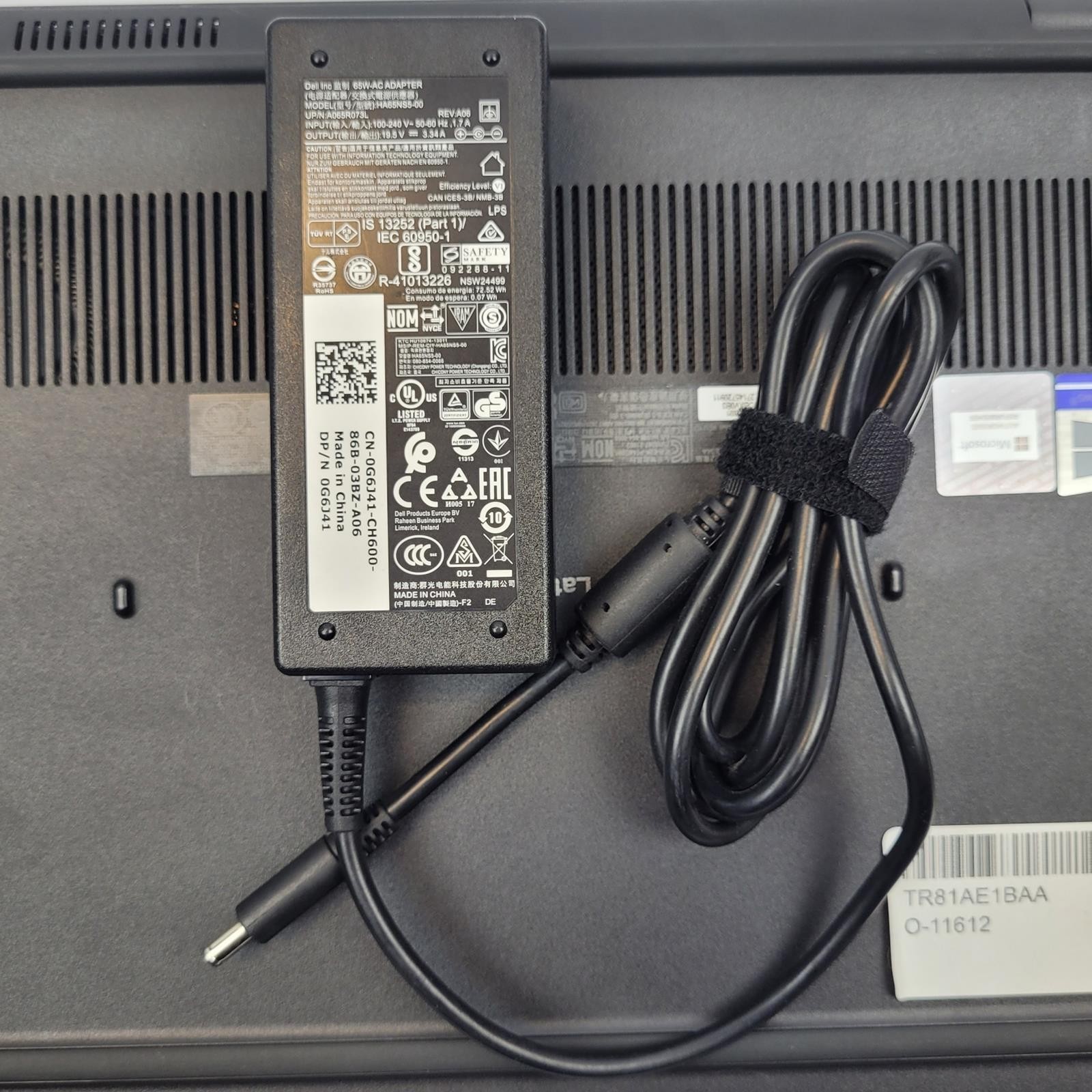 DELL LATITUDE 3420 Win 11 i7-1165G7 16GB RAM 256GB NVME | Grade B
