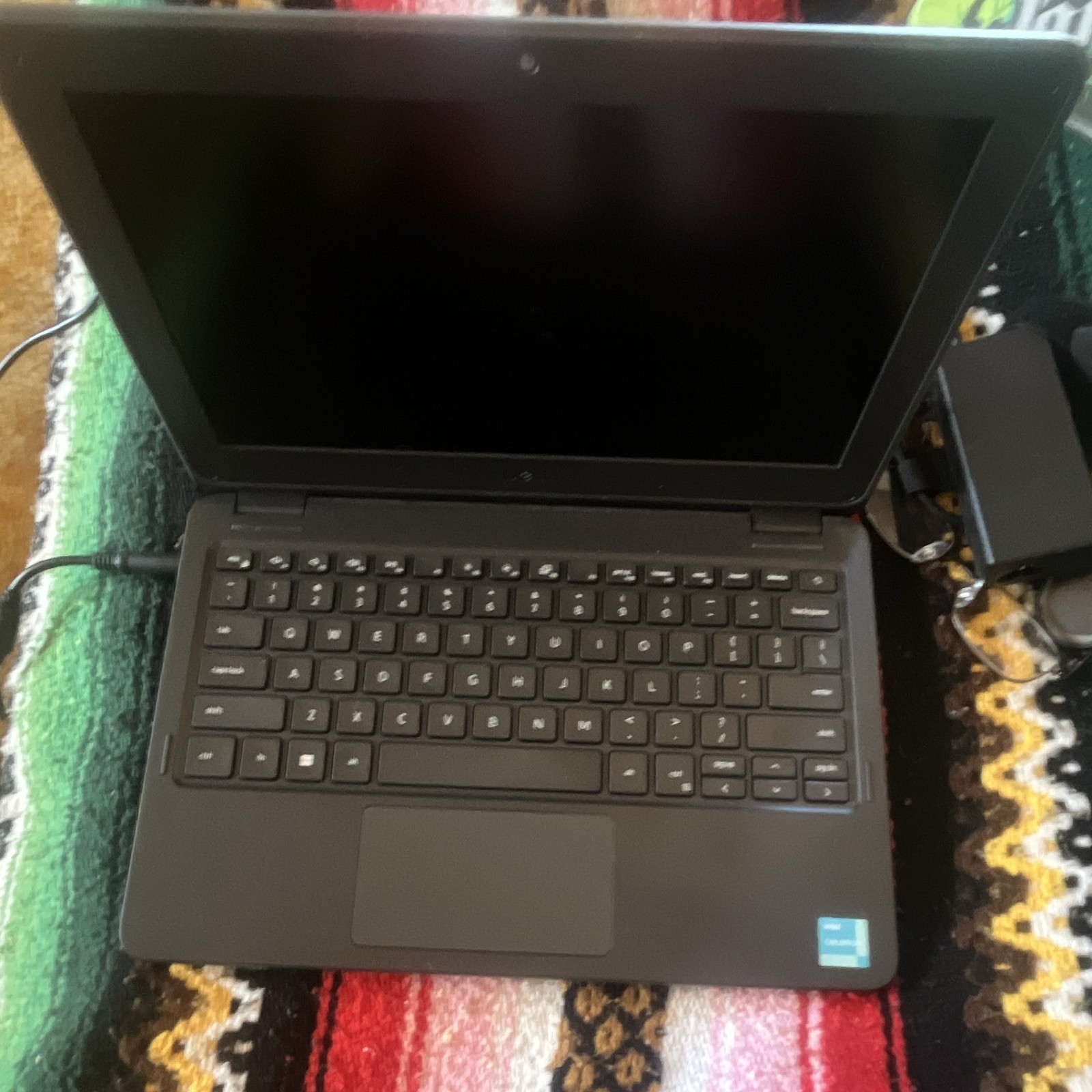 Dell Latitude 13″ Intel Core i5 8GB 256GB SSD Windows Wi-Fi BT Black Charger