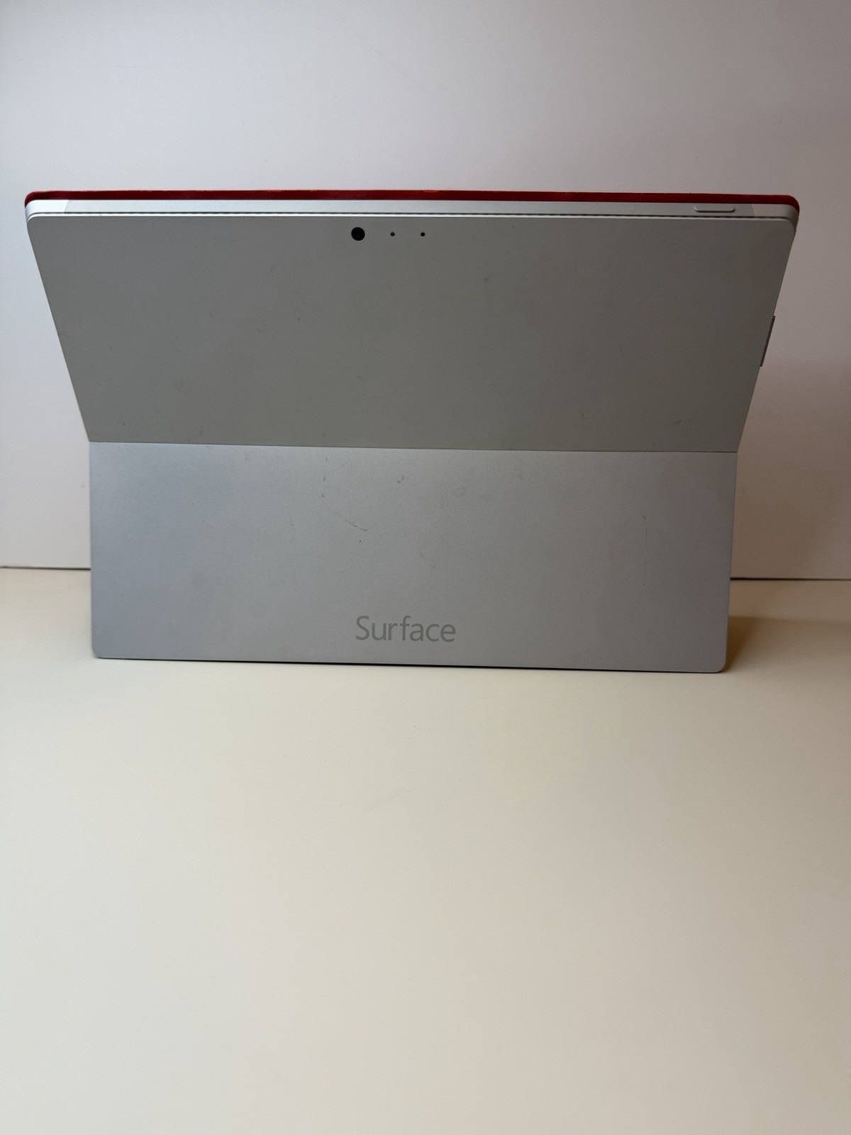 Microsoft Surface Pro 3 13.5″ Touch i3-4020Y 1.50GHz 4GB RAM 64GB SSD W/Keyboard