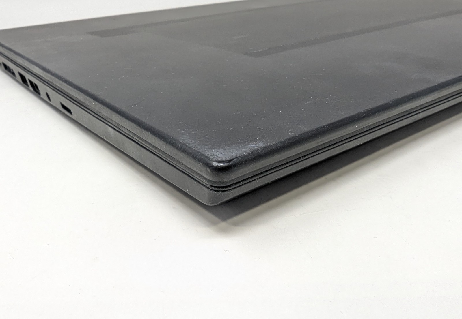 Lenovo ThinkPad T590 – Intel Core i5-8365U 16GB DDR4 RAM 128GB SSD No OS/AC