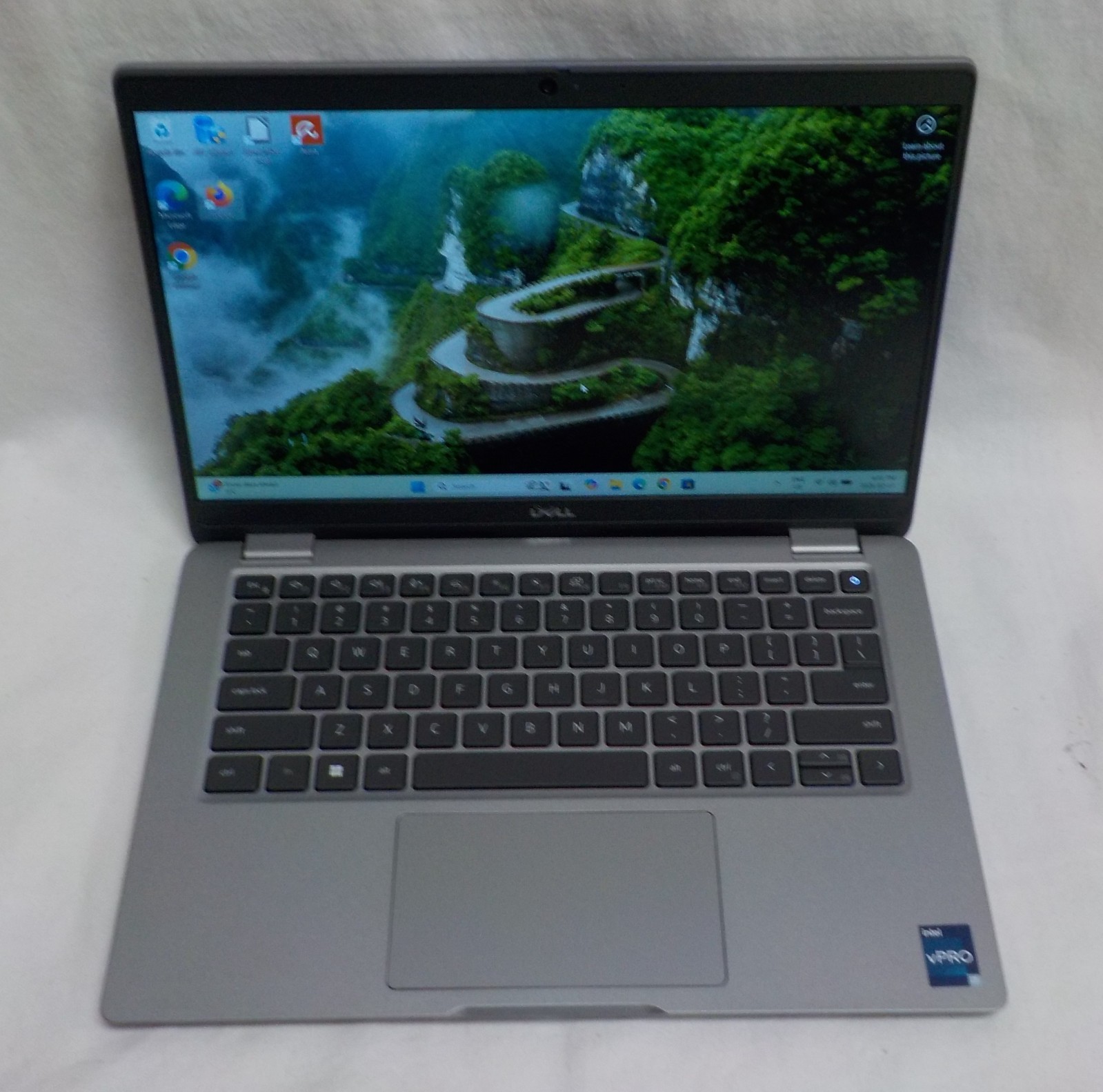 Dell Latitude 5340 i7-1365U Laptop 13″ 16GB RAM 500GB M.2 SSD Backlit KB