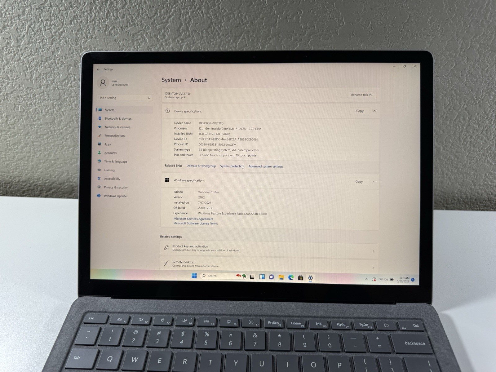 Microsoft Surface Laptop 5 13.5” 1950 Intel Core i7-1265U 16GB RAM 512GB NVME
