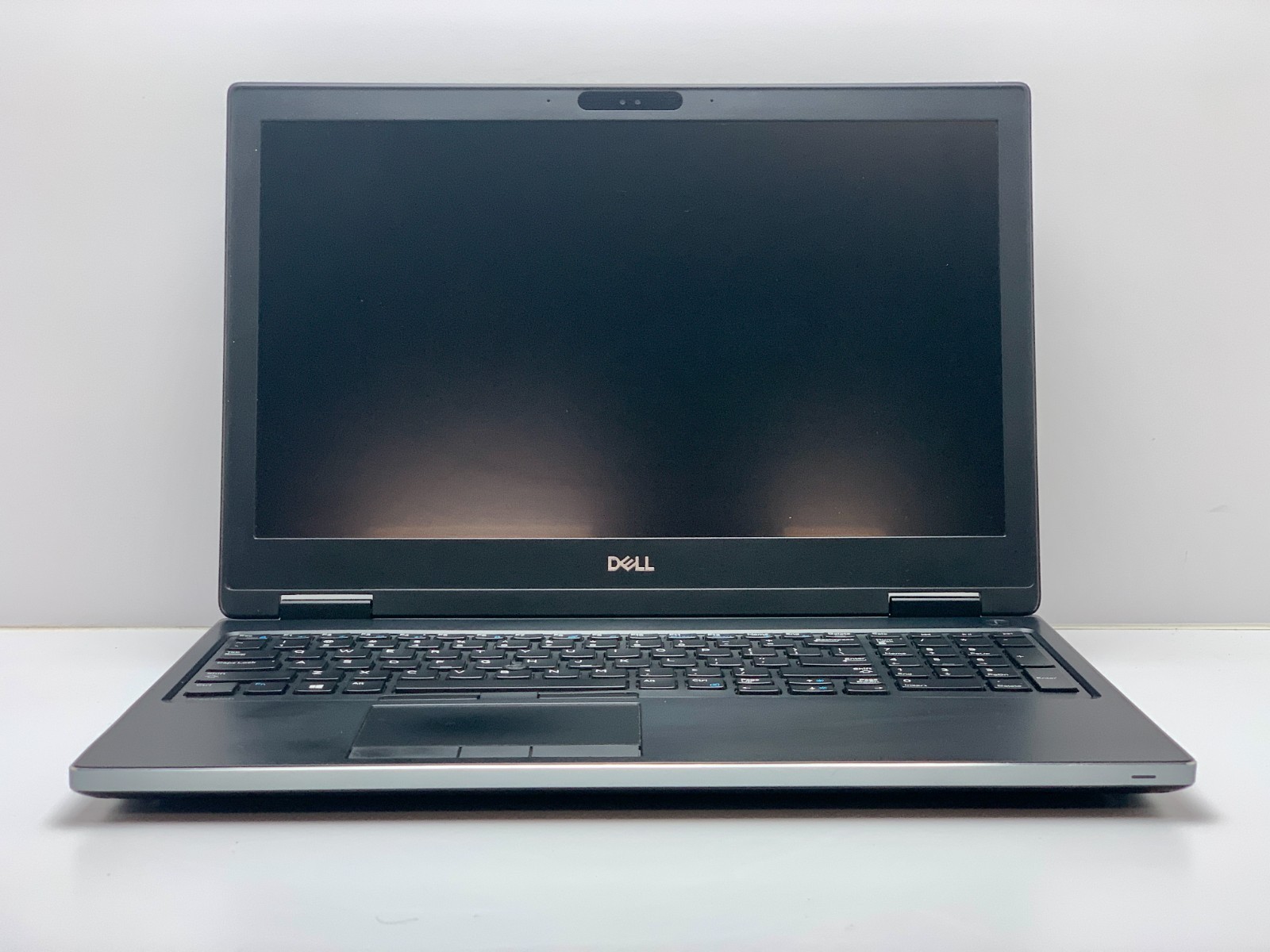 Dell Precision 7530 | E-2176M | 32GB RAM | 512GB NVMe | LINUX