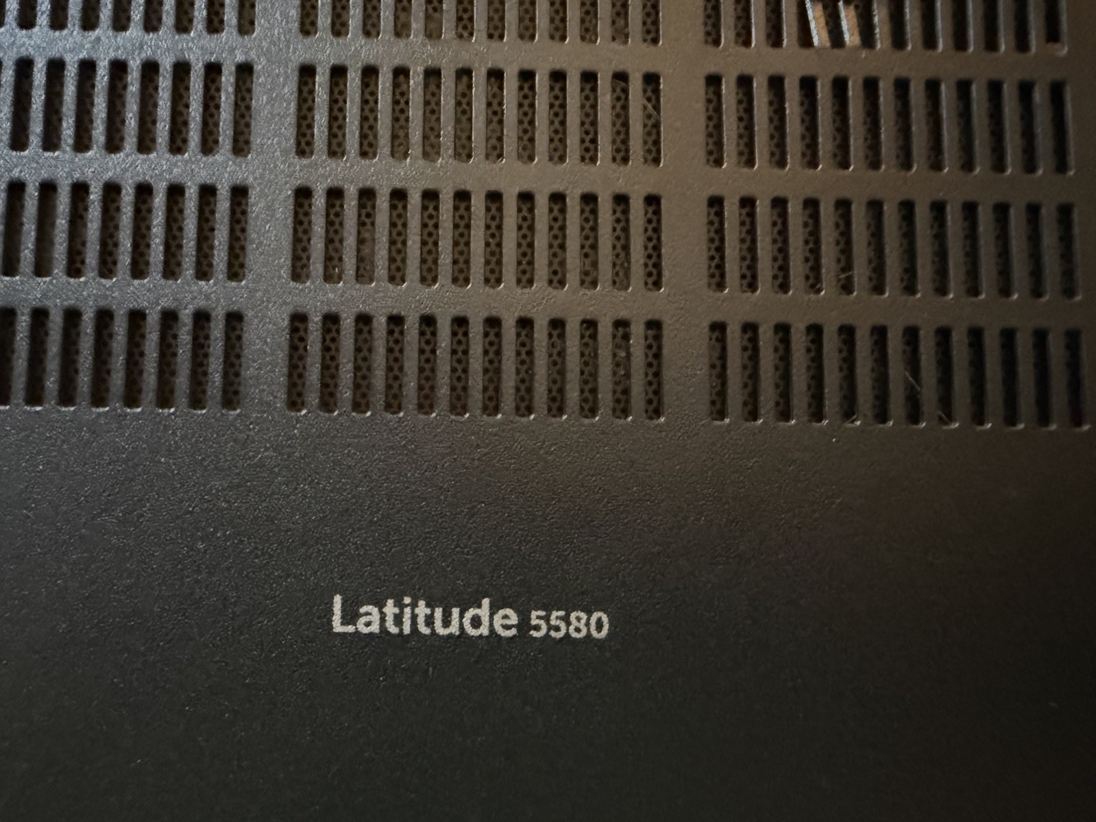 Dell Latitude 5580 | i5-6300U | 8GB DDR4 | NO SSD NO HDD NO OS | Used |