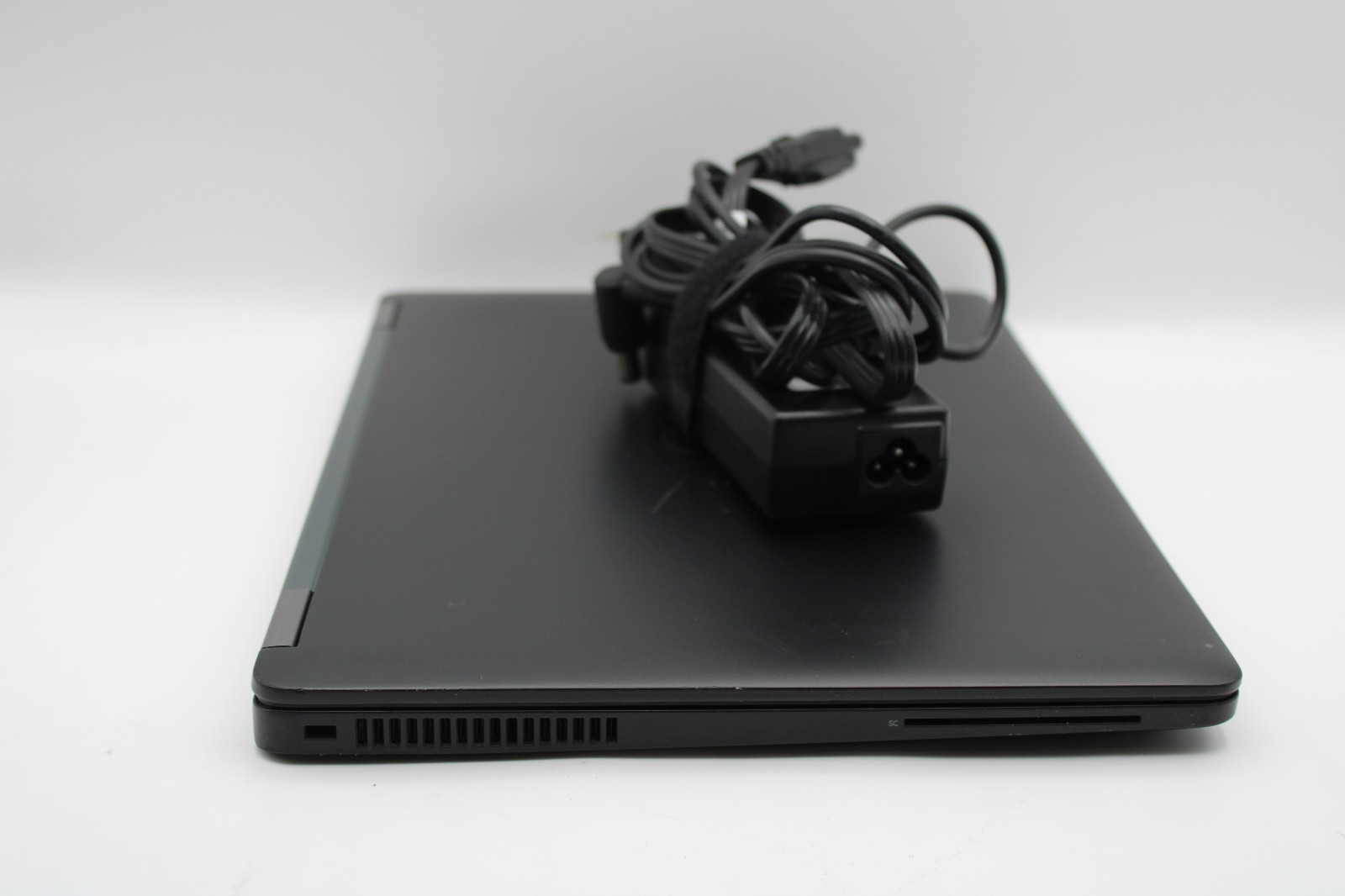 Dell Latitude E7470 _ i7-6650U @ 2.2 GHz 8GB RAM 256GB SSD No OS