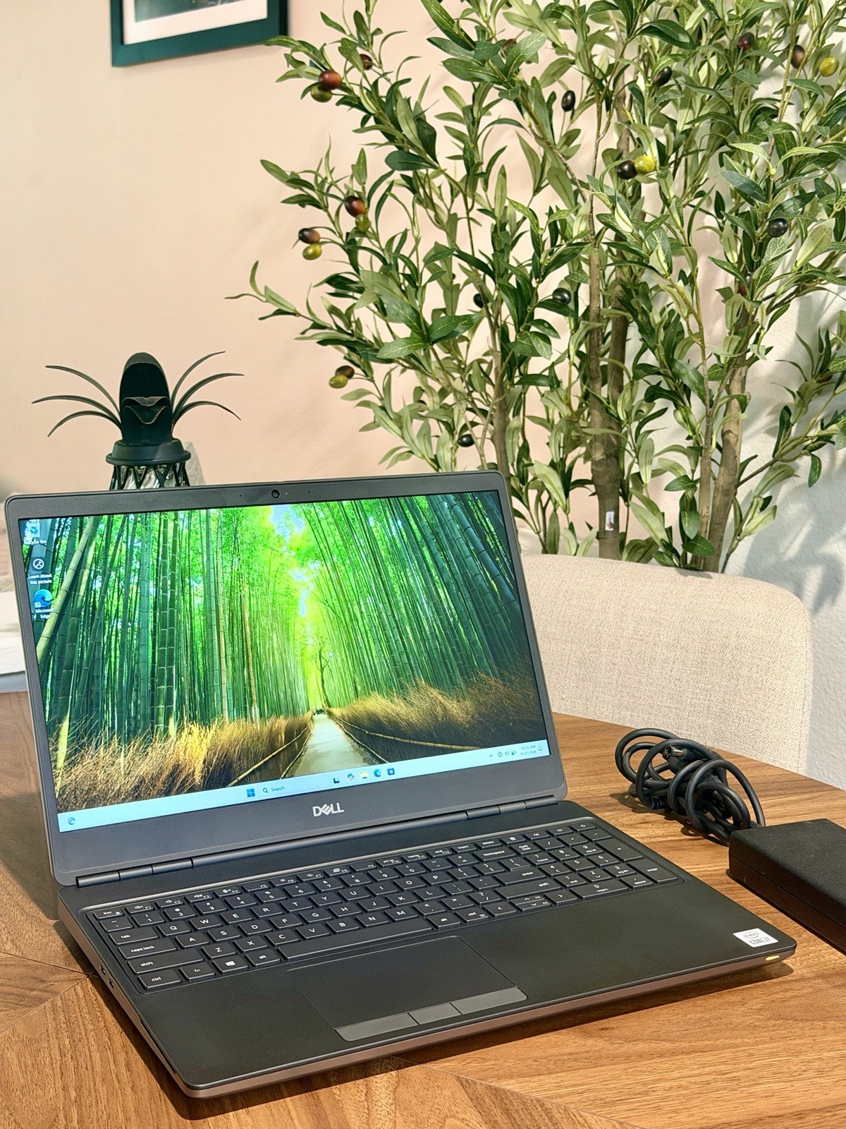Dell Precision 7550 15.6″ Laptop i7-10750H Quadro T2000 16GB 512GB SSD W11P
