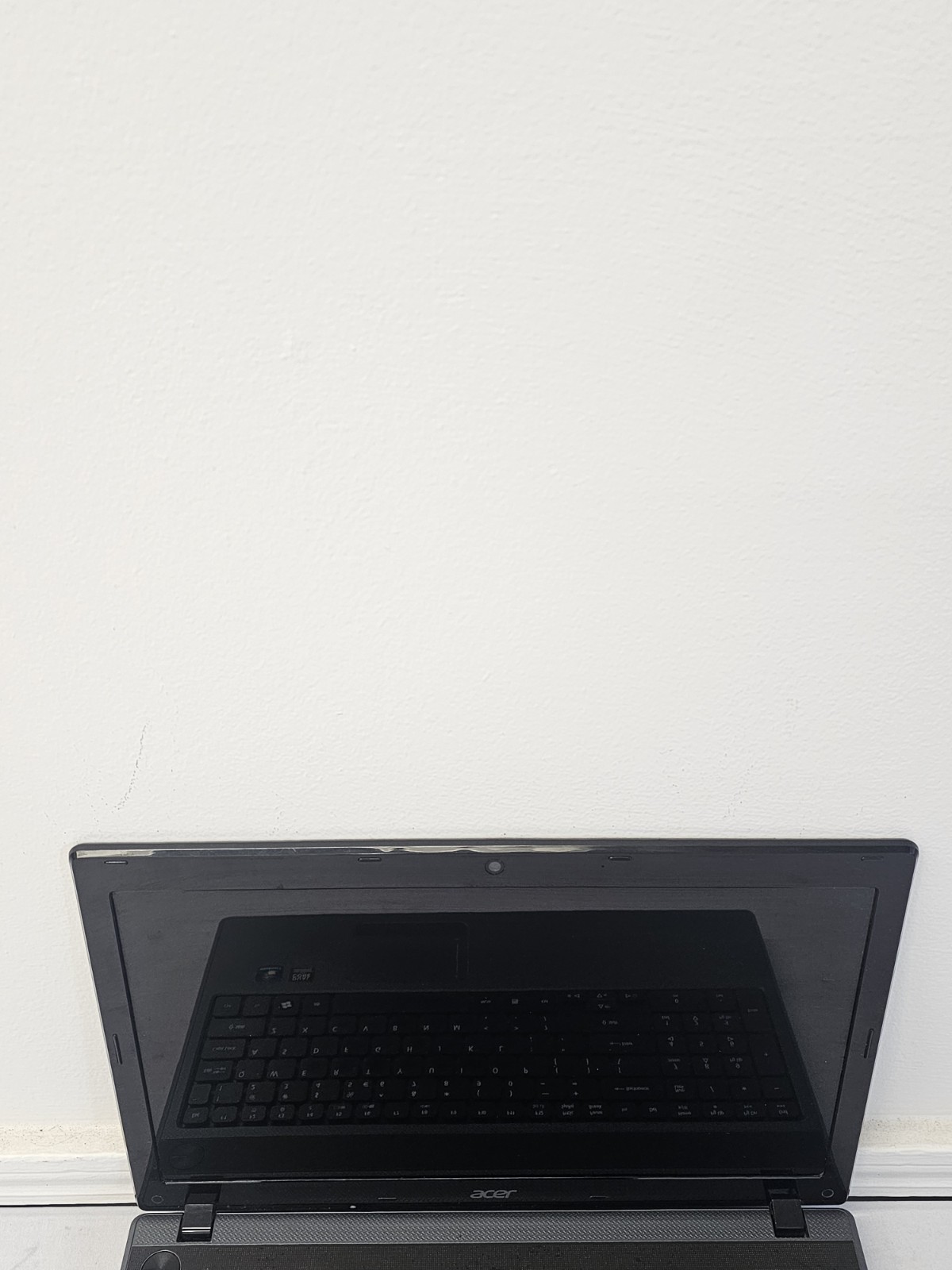 Acer Aspire 5250-0450 Laptop – AMD E-350 – 4GB RAM – 320GB – Windows 10