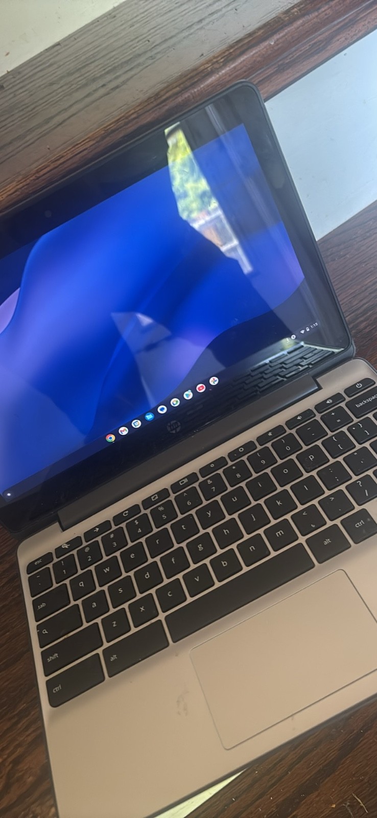 Samsung Chromebook 4 (16GB eMMC, Intel Celeron, 1.10 GHz, 16GB) Laptop – Gray