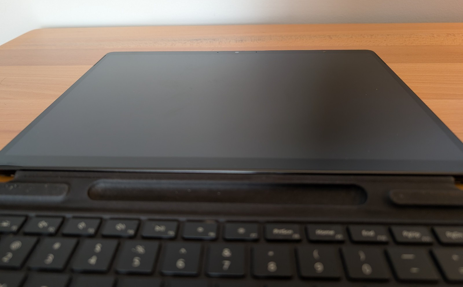 Microsoft Surface Pro 8 I7-1185G7 3.0GHz, 16GB RAM, 512GB SSD, Charger, Keyboard