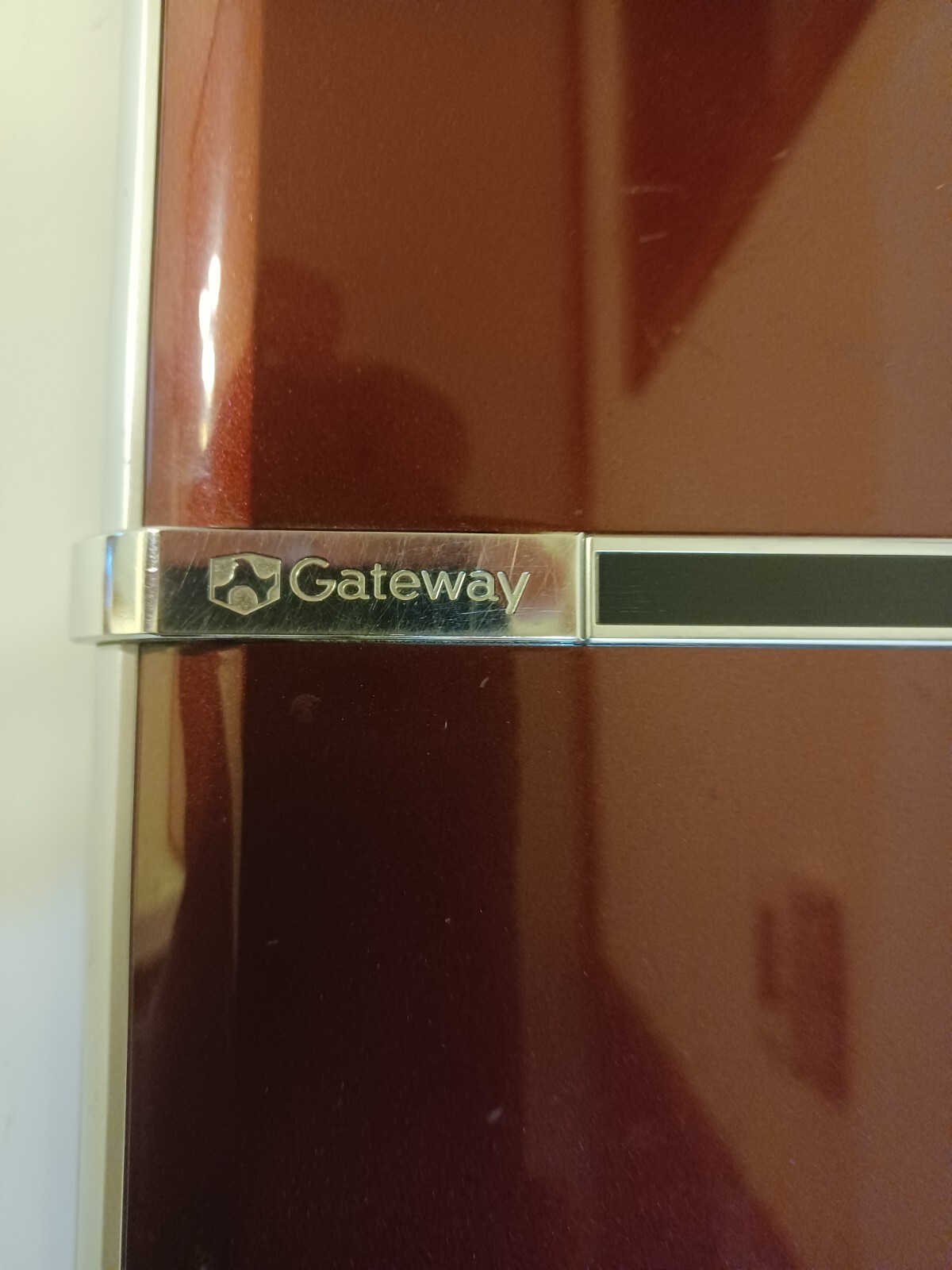 Gateway Model AJ2 15.8in Intel Duo T6400 2.00GHz 4GB Ram No OS/HDD Parts/Repair