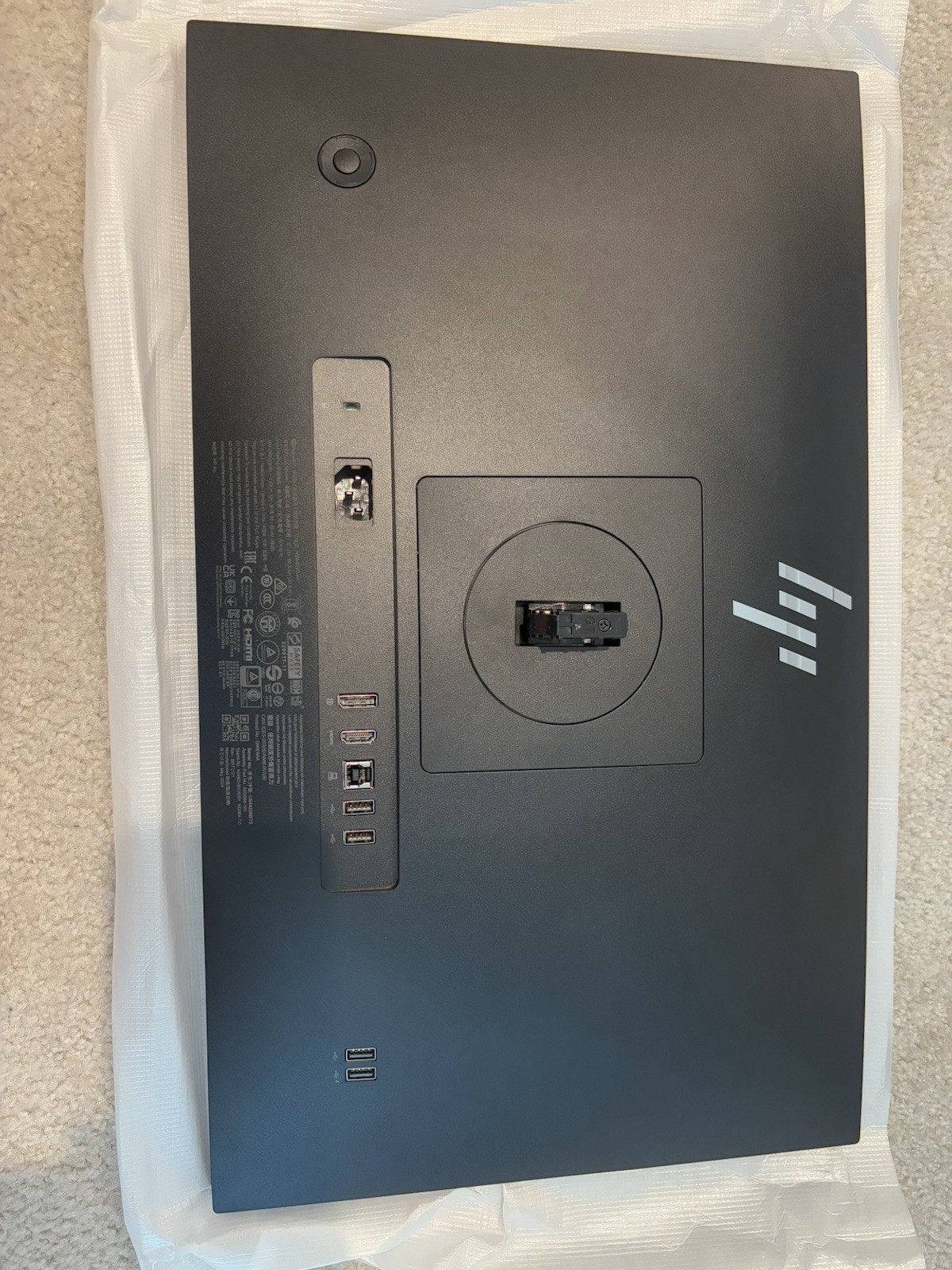 Hewlett-Packard Enterprise E24 G5 23.8 In Diagonal FHD Monitor