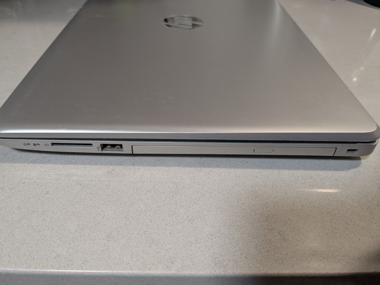 HP 15-bs062st Laptop 15.6″ Core i3 2.40GHz 6GB 1TB HDD Win10 Gray