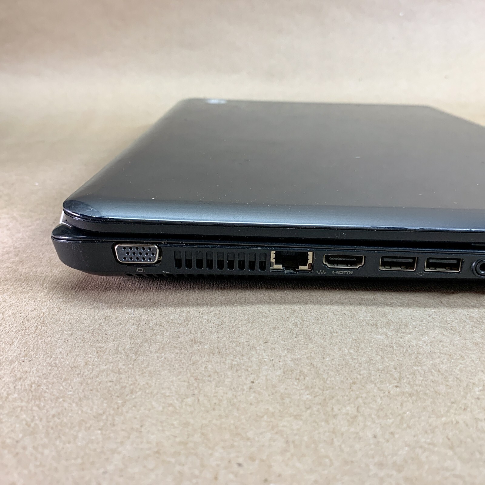 HP Pavilion g7-1219wm 17″ AMD E-450 1.65GHz 500GB HDD 4GB RAM with Charger READ
