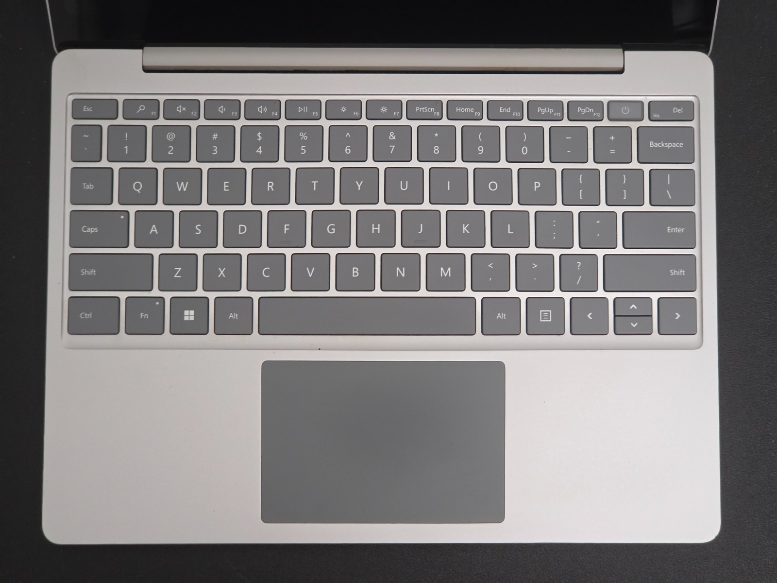 Microsoft Surface Laptop Go 2 – 12.4″ – i5-1135G7 16 GB Ram 256GB SSD Win 11
