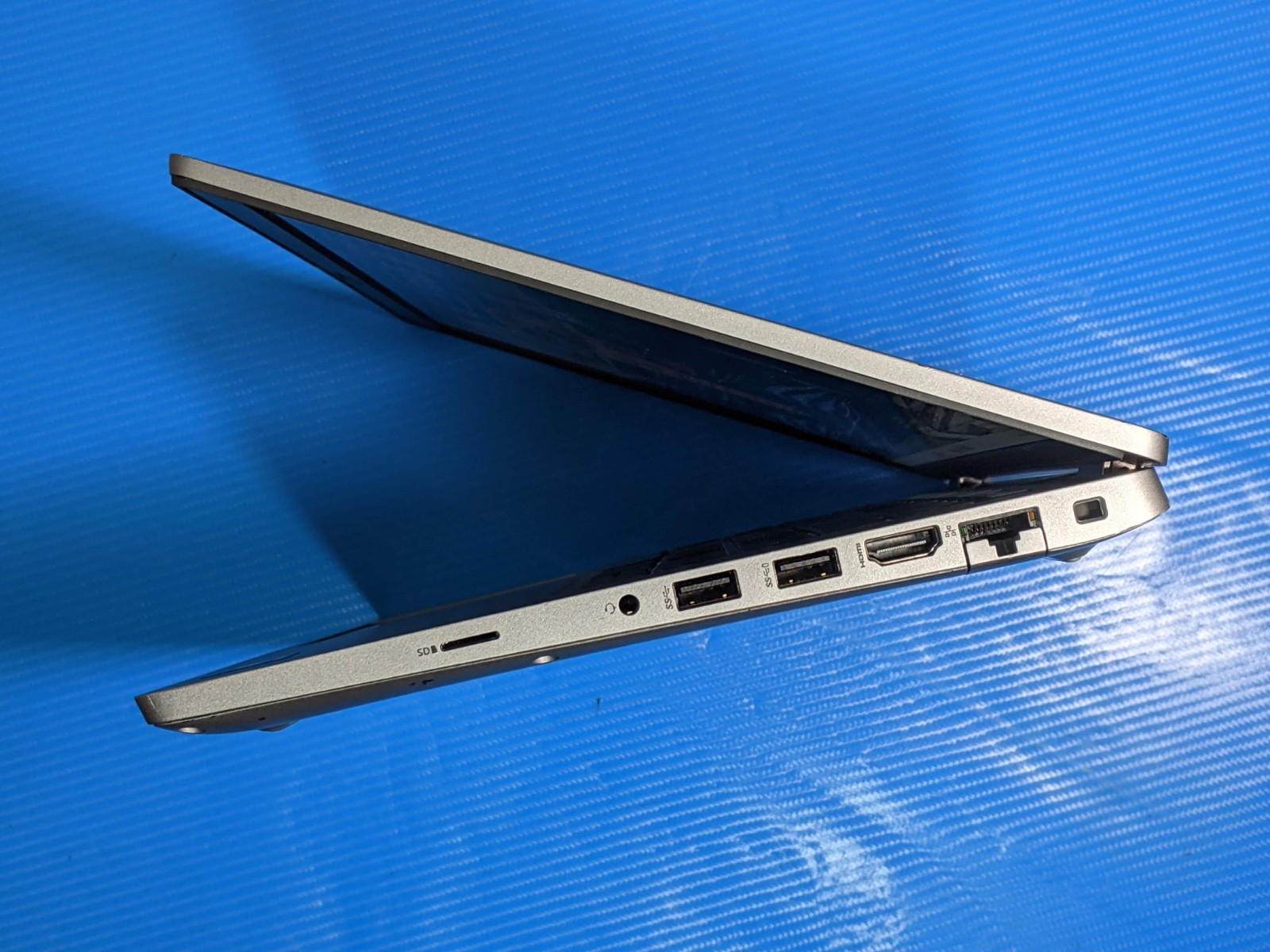 Dell Latitude 5420 14″ FHD Intel vPRO i7-1185G7 3GHz 8GB 512GB SSD W11P +Charger