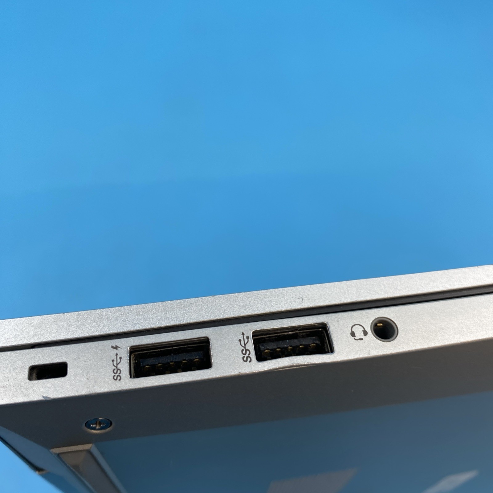 HP EliteBook 845 G7 | R7 Pro 4750U | 8GB RAM | NO DRIVE | NO OS | 73% BATTERY