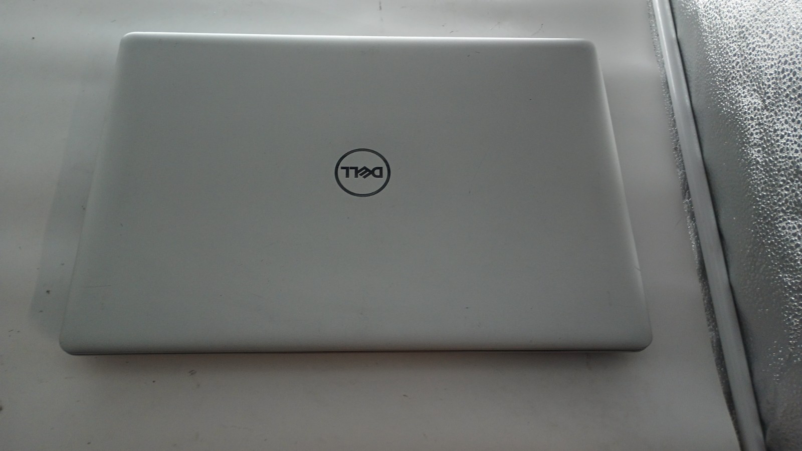 9083 Inspiron5570 w/charger.i5-7200U.Optical.8GB.256GB NVMe.15.6″FHD.W11 Pro