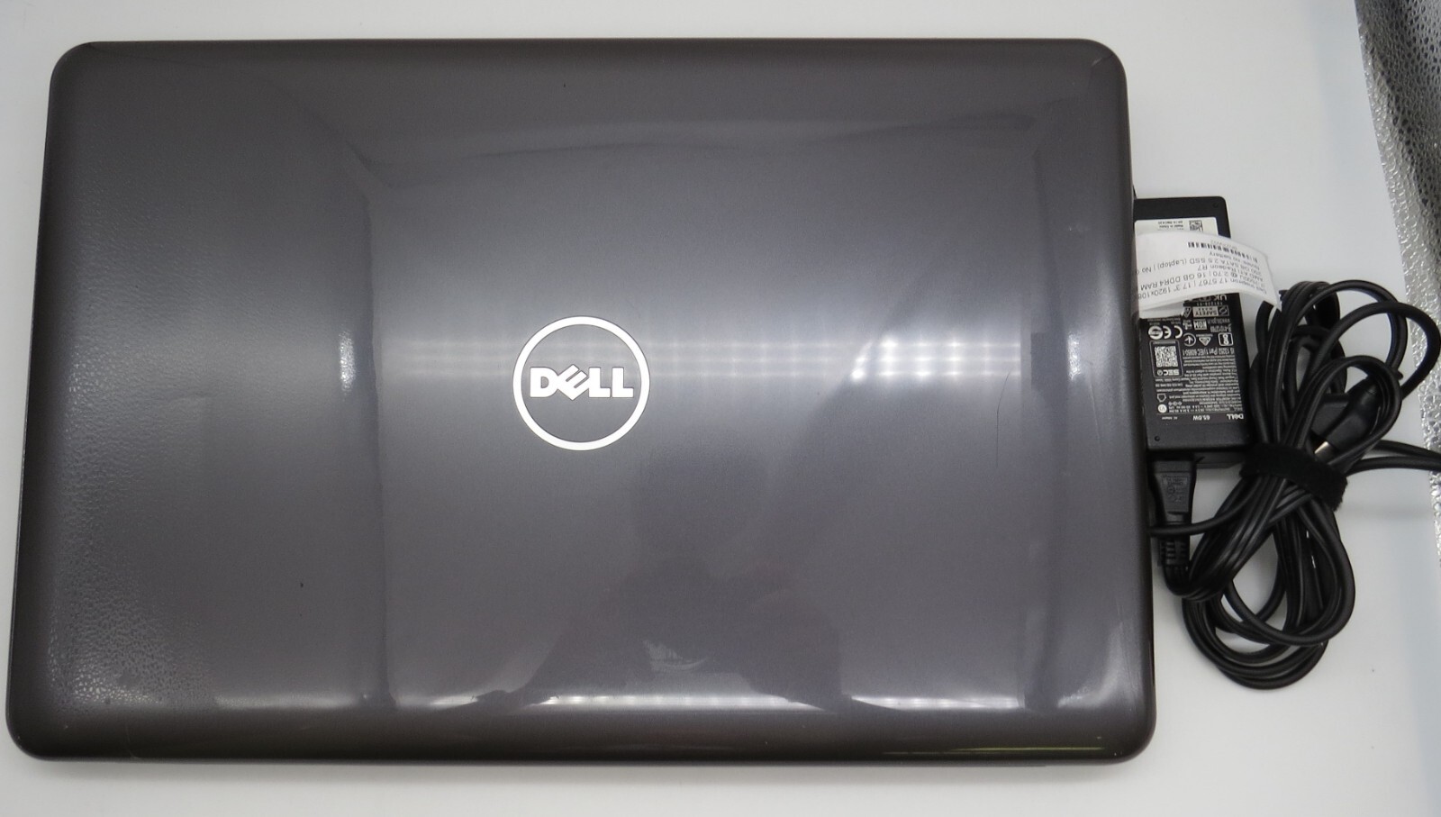 Dell Inspiron 17 5767-17.3″-i7-7500U@2.70GHz-16GB RAM-250GB 2.5 SSD-NO OS *READ*