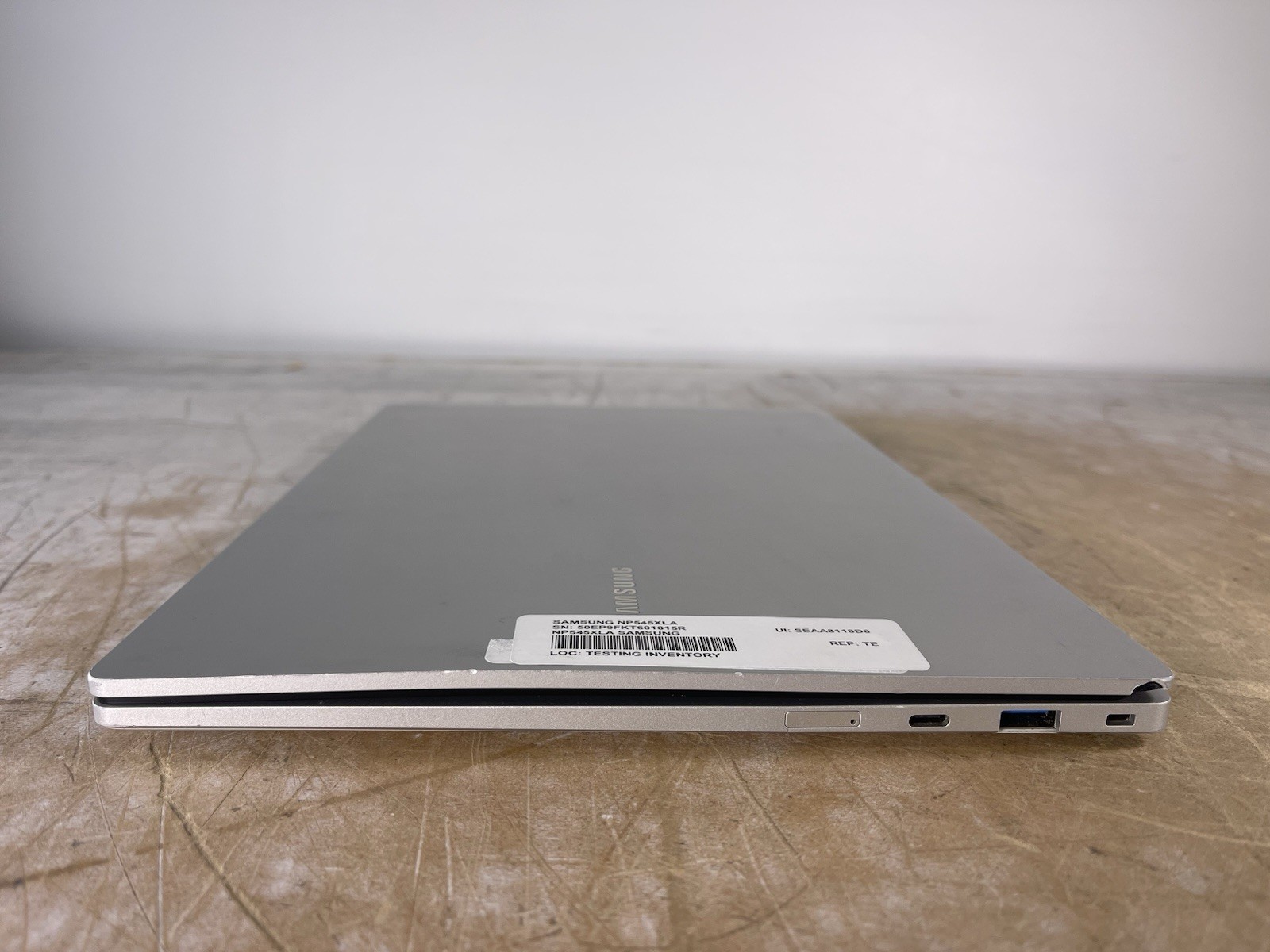 SAMSUNG NP545XLA QUALCOMM SNAPDRAGON 8CX GEN 2 @ 3.5GHz,8GB RAM, 128GB SSD-PARTS