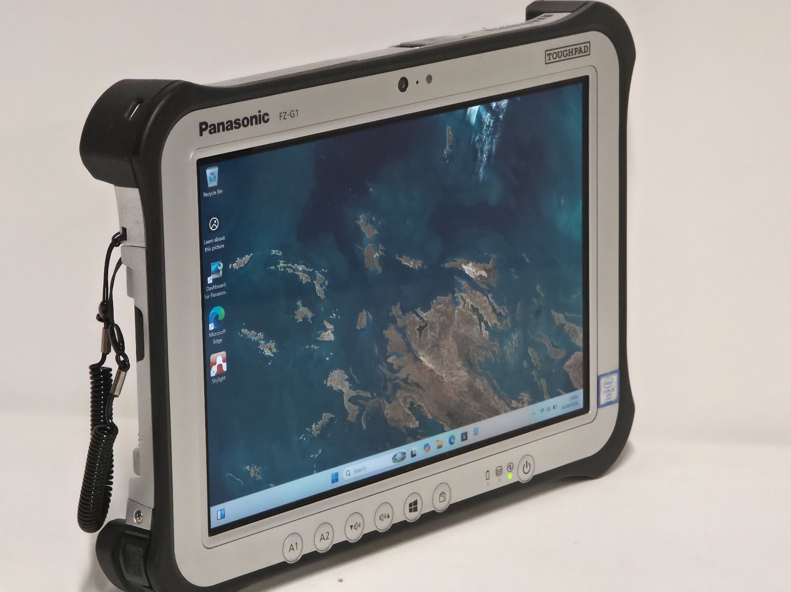 10.1″ PANASONIC TOUGHPAD FZ-G1 MK4 CORE i5-6300U 2.40GHZ 8GB 256GB ETHERNET HDMI