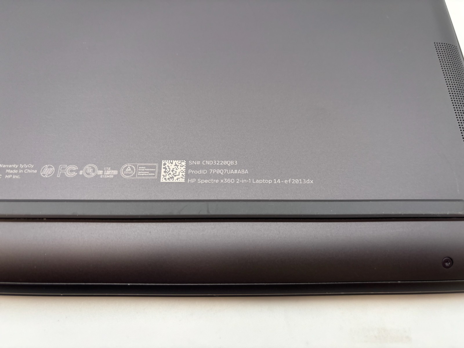HP Spectre x360 2-in-1 14-ef2013dx 13.5″ 512 GB SSD 16 GB RAM i7-1355U