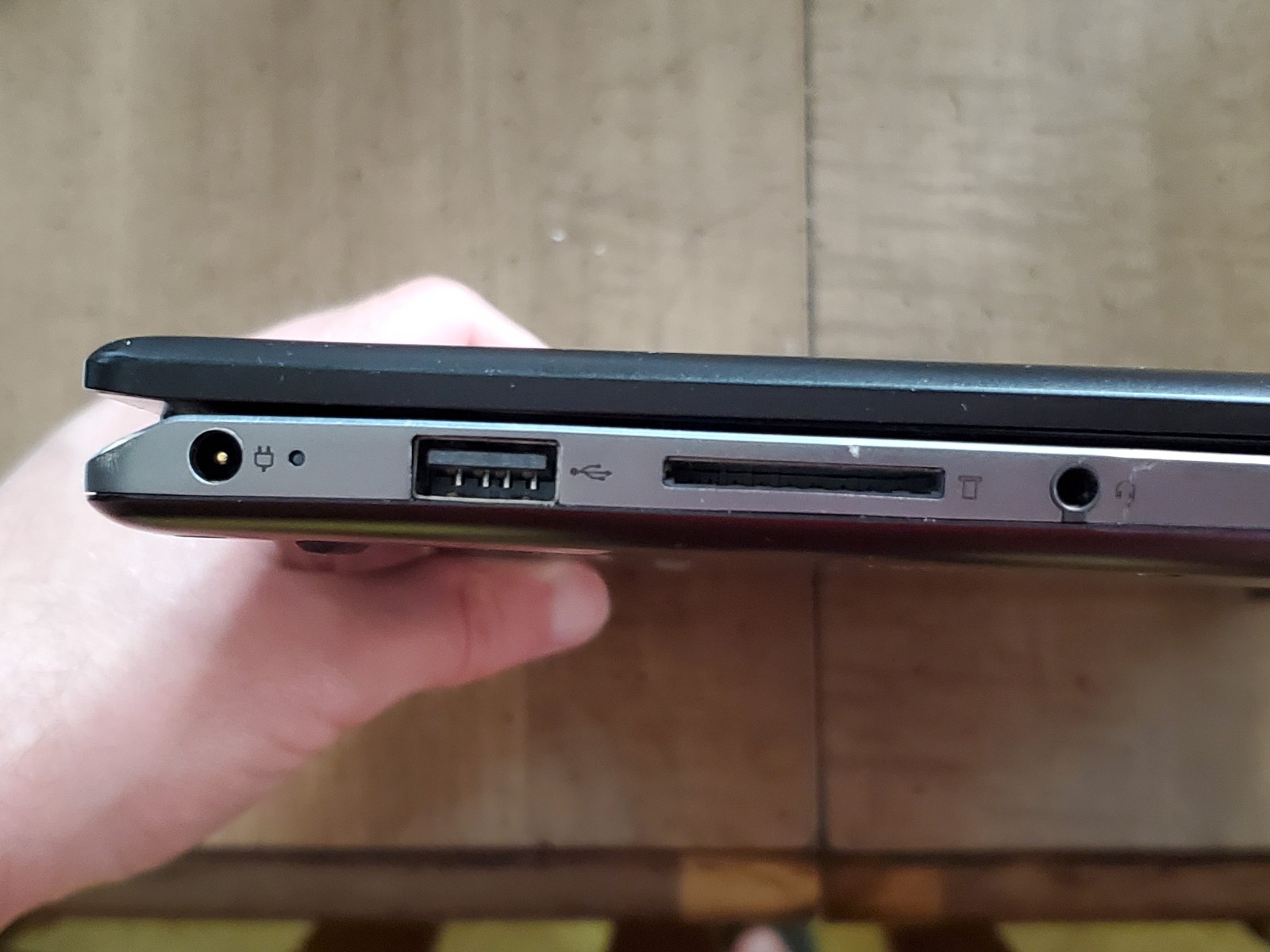 Black Lenovo Thinkpad Flex 6-11 Laptop with charger – parts only