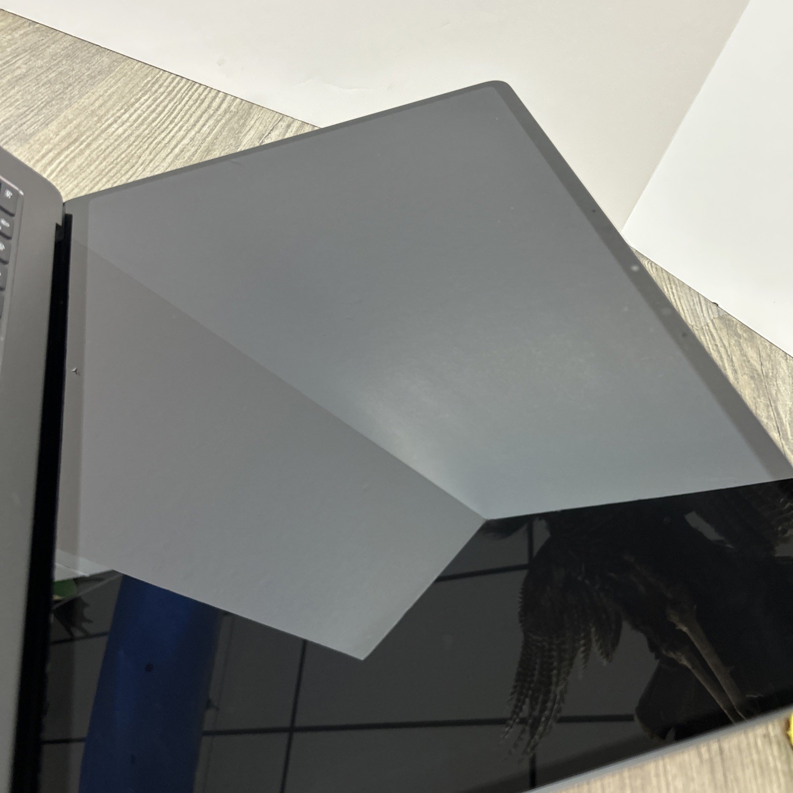 Microsoft Surface 7th Edition 15″ Snapdragon X 3.4GHz 16GB 1TB SSD Win 11 (2037)