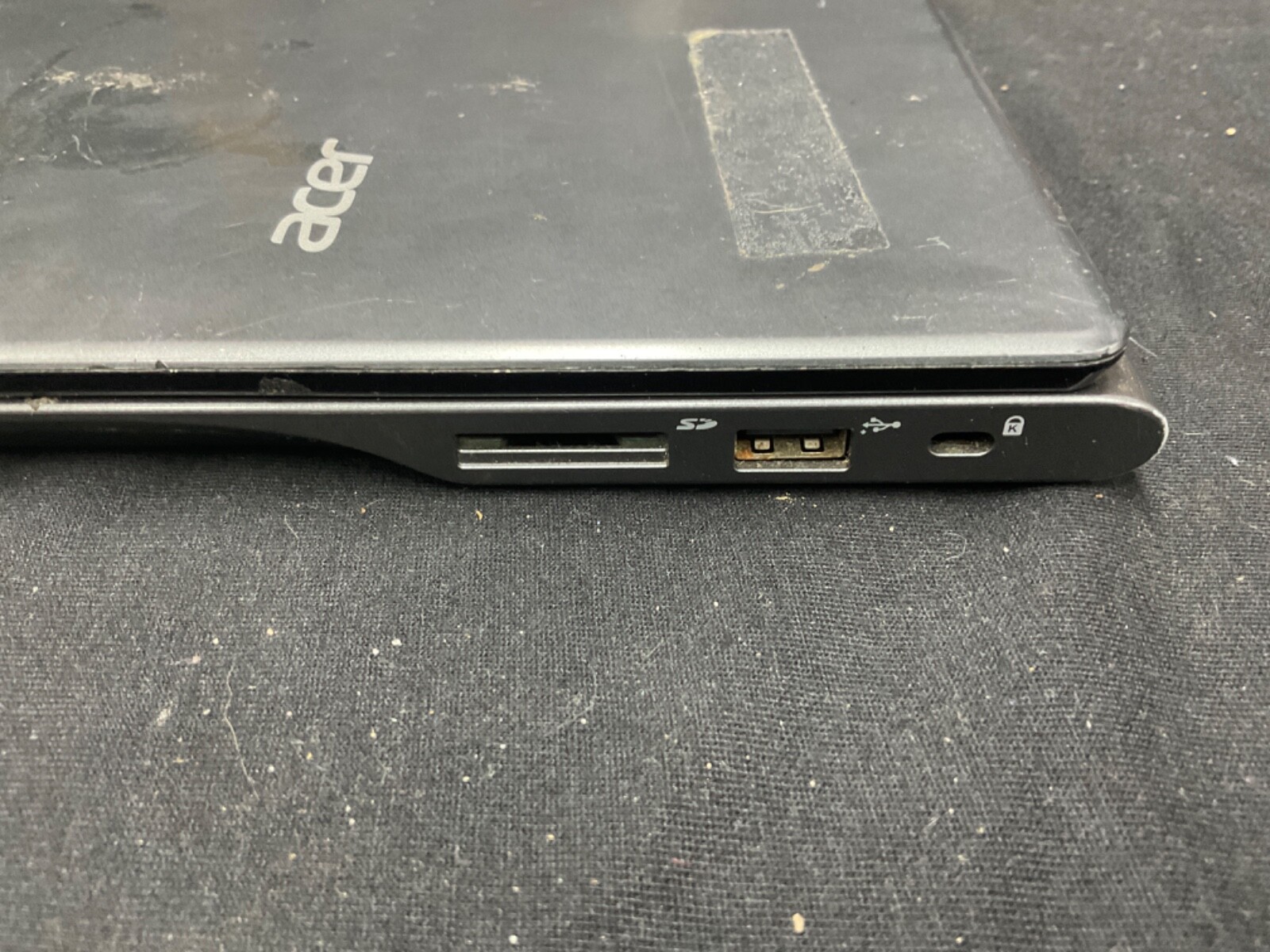 Acer ChromeBook C720 ZHN 11.6 16GB SSD Celeron 2955u 1.40GHz 2GB RAM WiFi