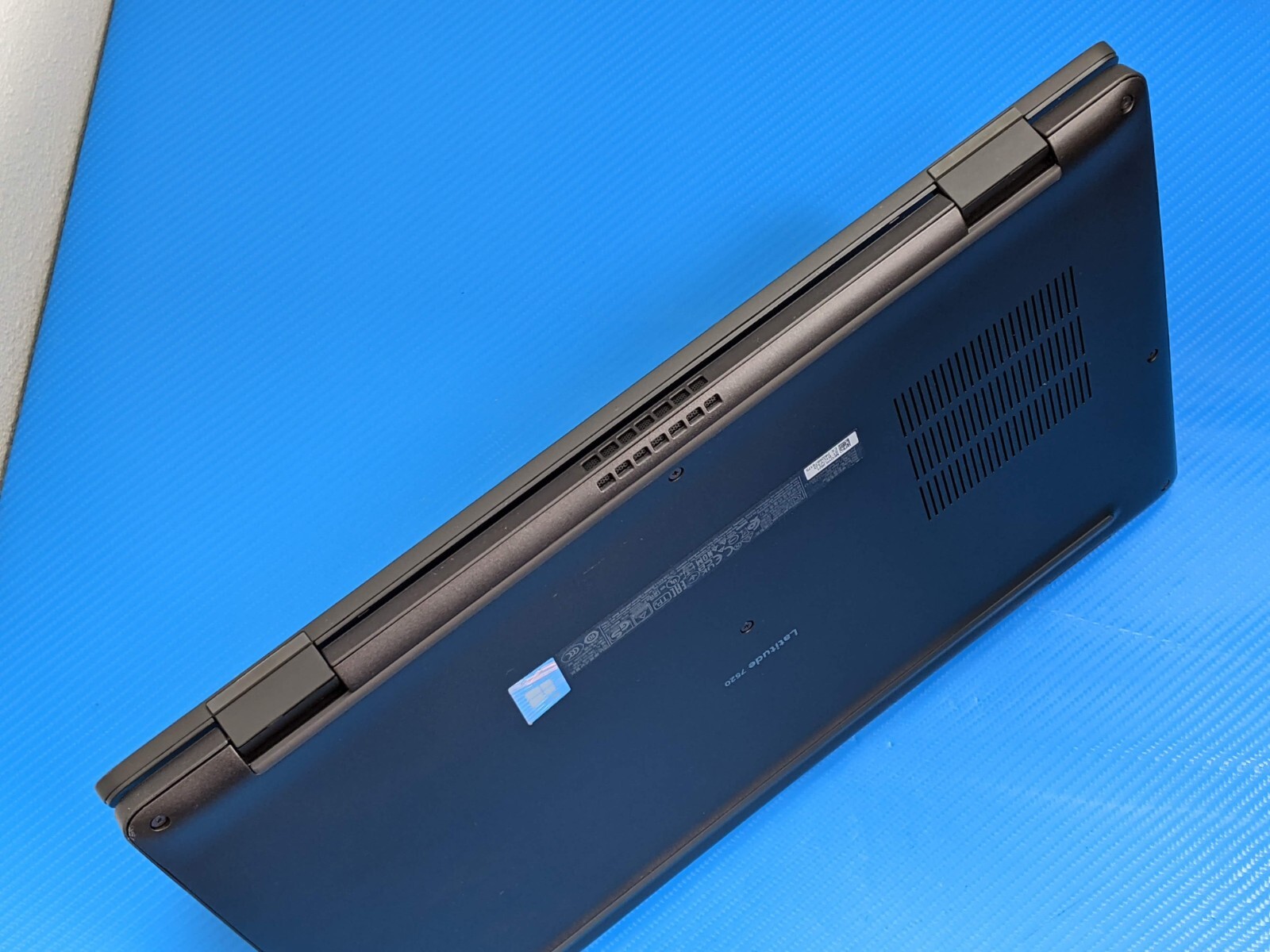 Dell Latitude 7520 15.6″UHD i7-1165G7 2.8GHz 16GB 512GB SSD WRTY-10/2026 +PowAd