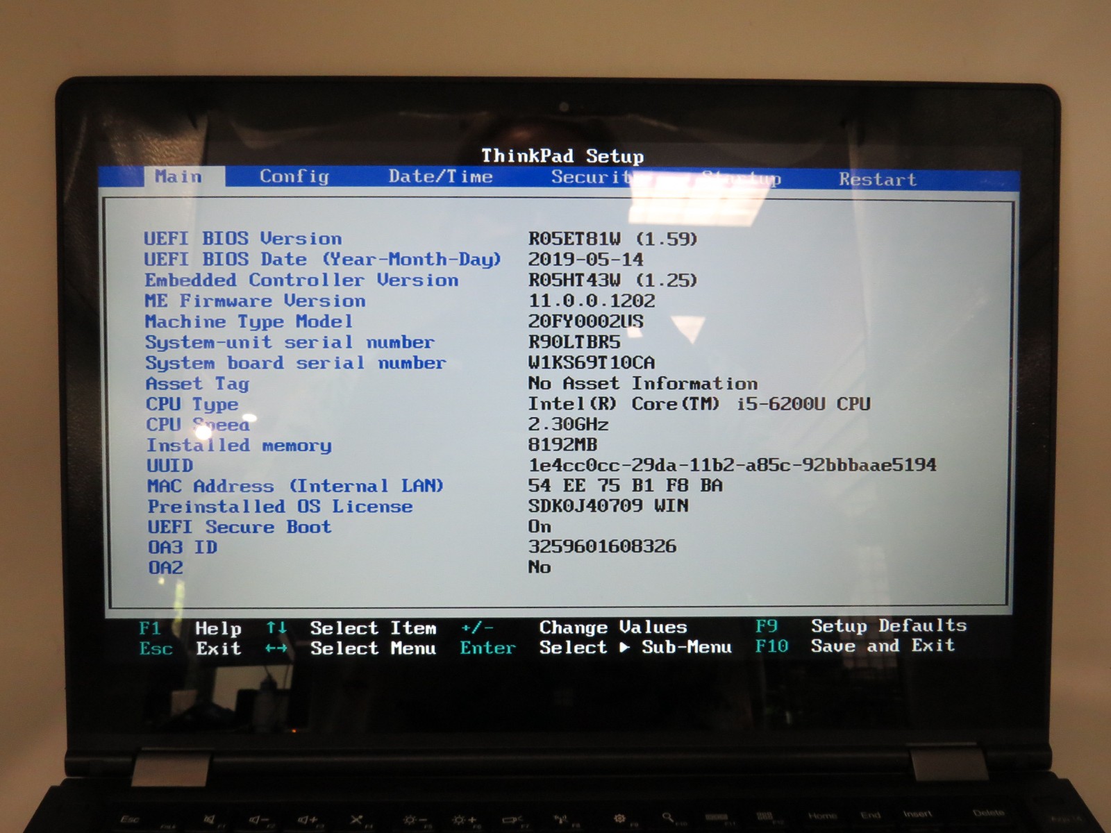 Lenovo ThinkPad Yoga | i5-6200U | 8GB RAM | 238GB SSD | 14″ touch | No OS/AC