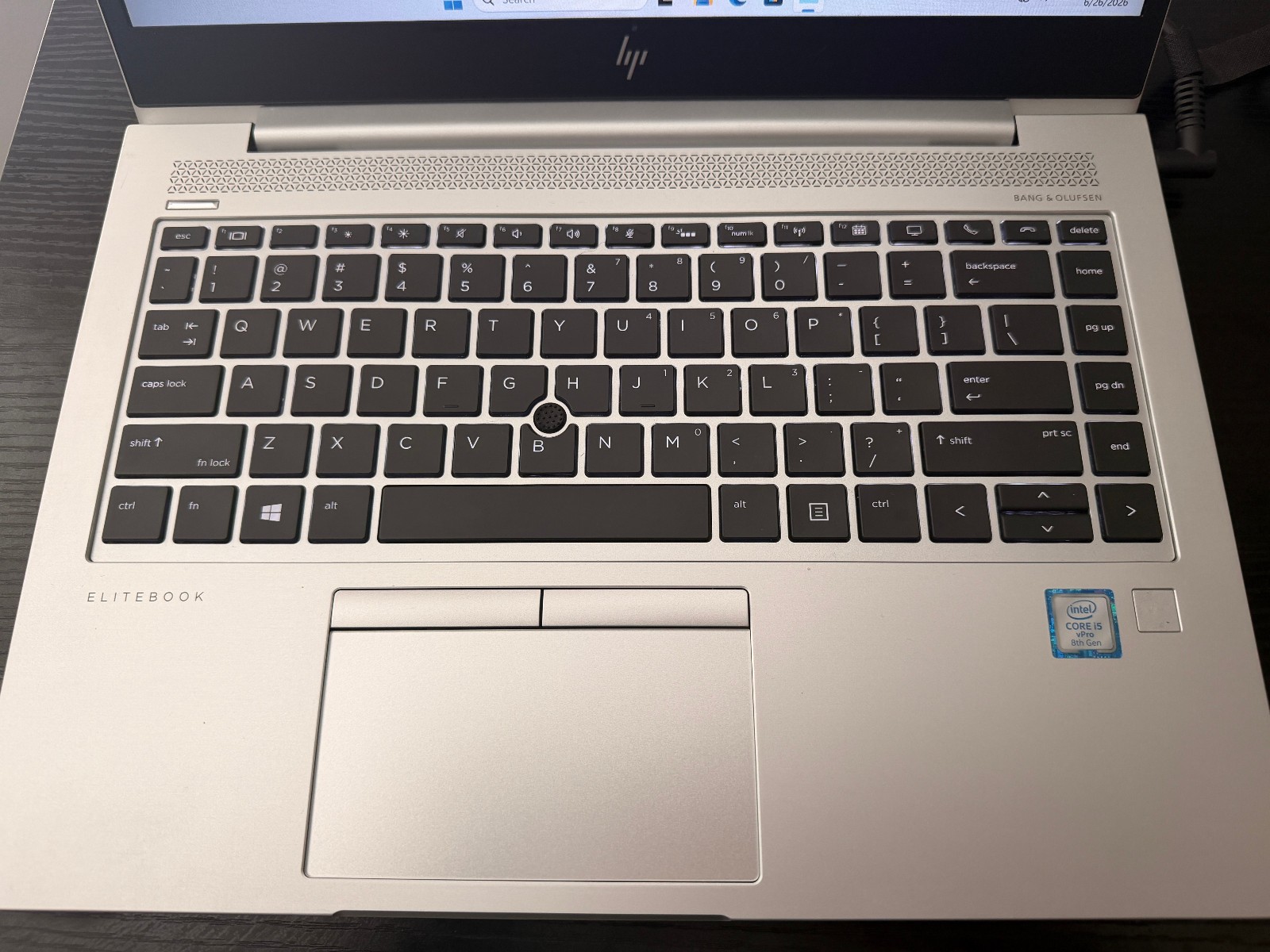 HP EliteBook 840 G5 14″ (256GB SSD, Intel Core i5-8350U, 1.7GHz, 8GB RAM) Laptop
